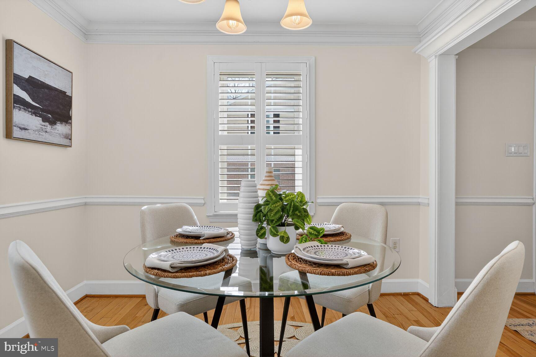 HERITAGE SQUARE - Residential