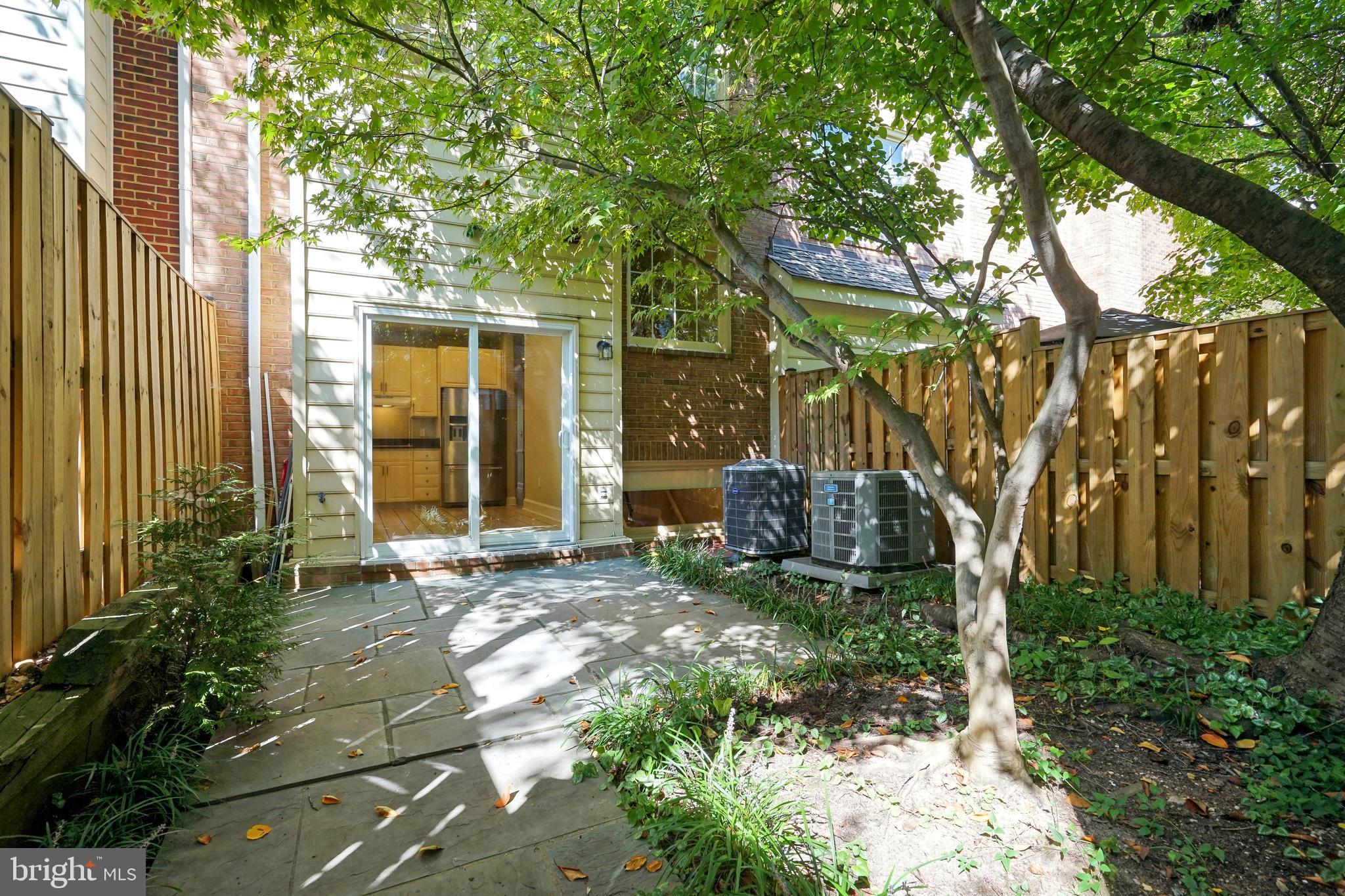 HIGHGATE - Residential