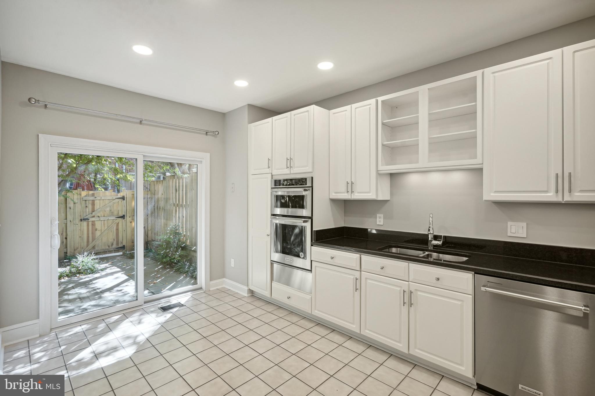 HIGHGATE - Residential