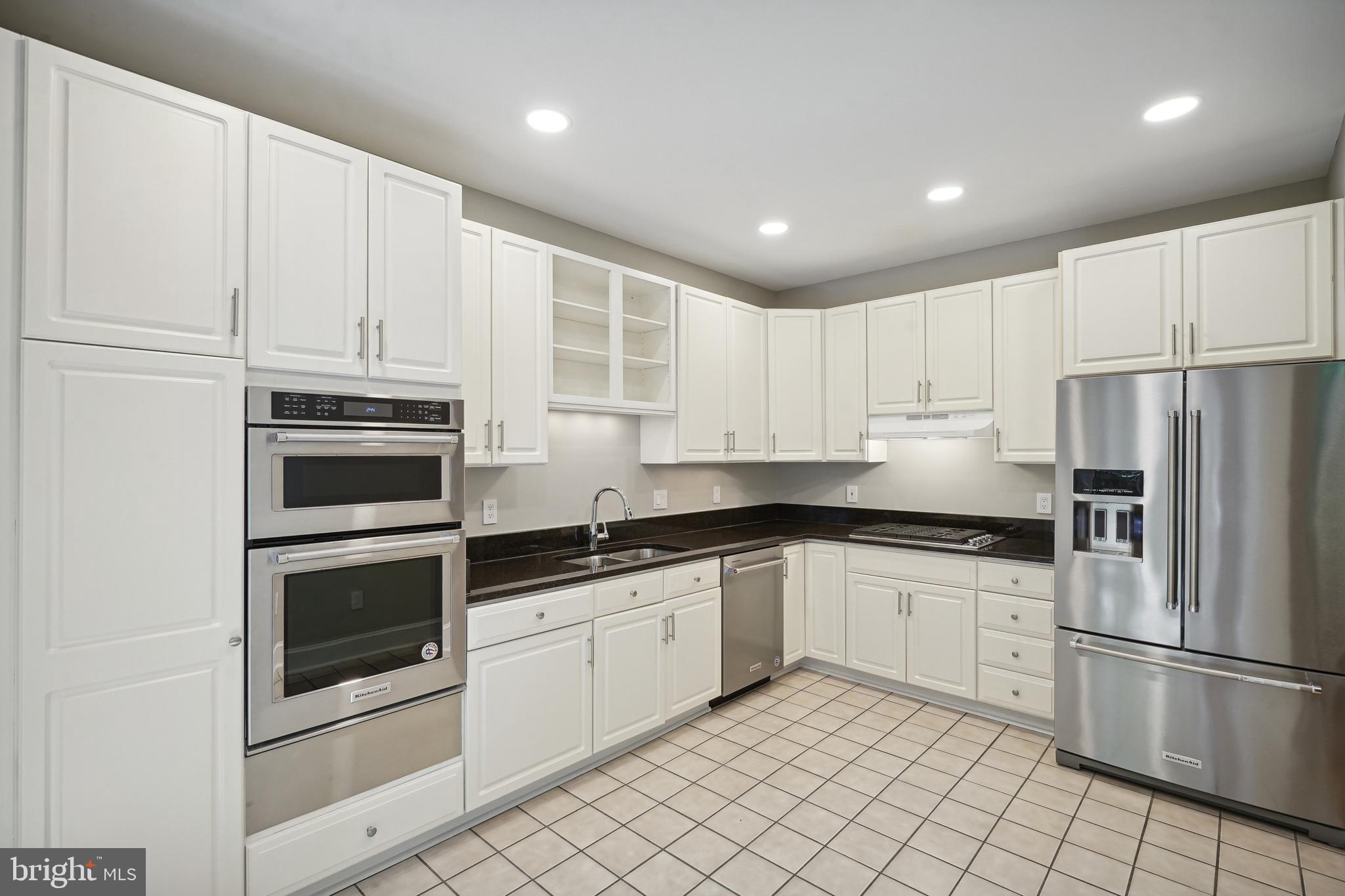 HIGHGATE - Residential