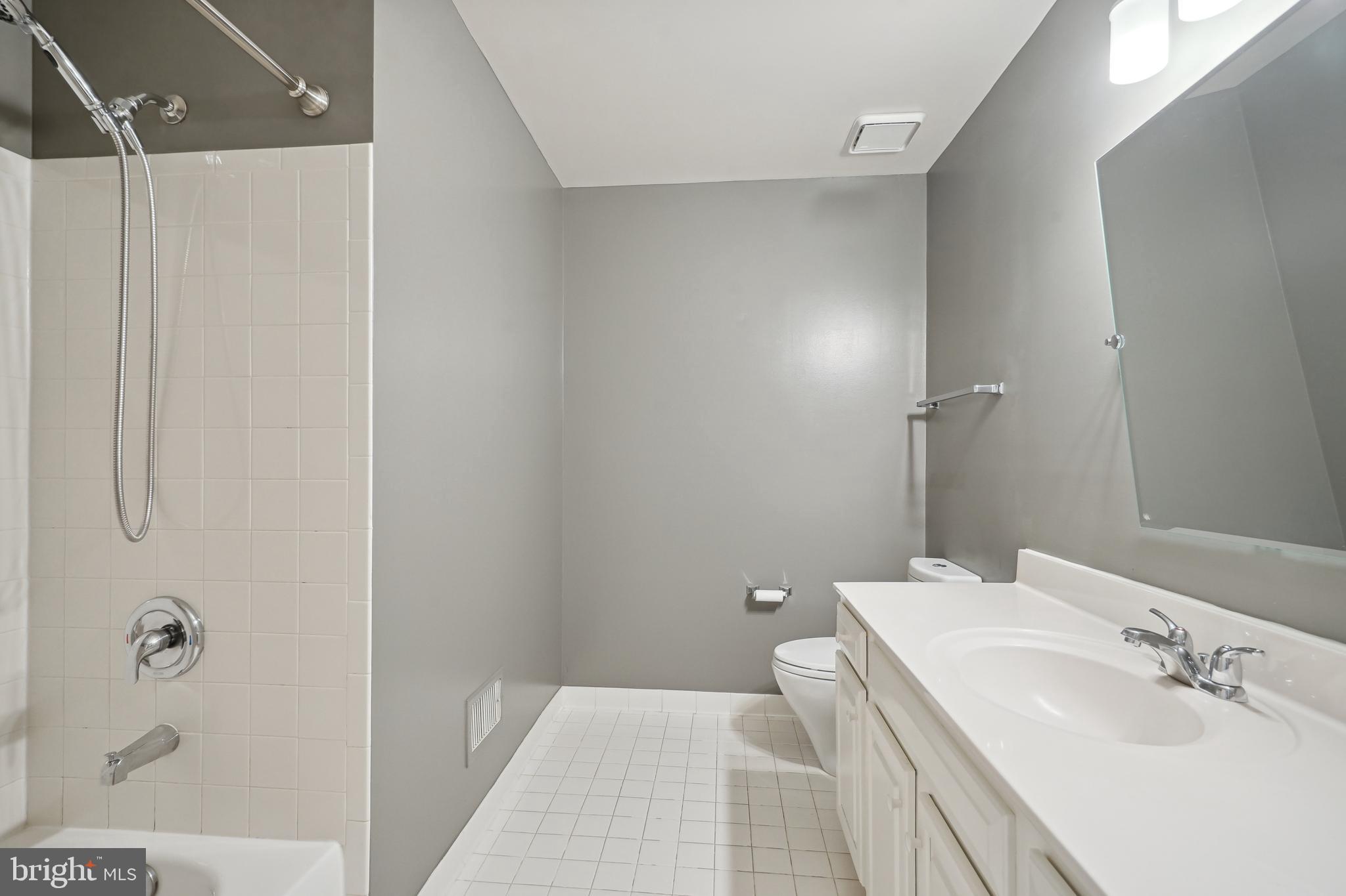 HIGHGATE - Residential