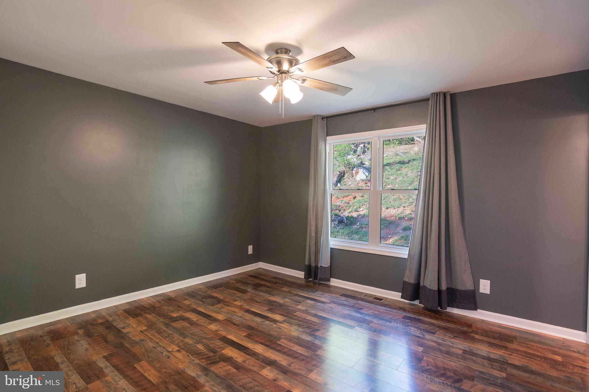 HOLLY HILL - Residential