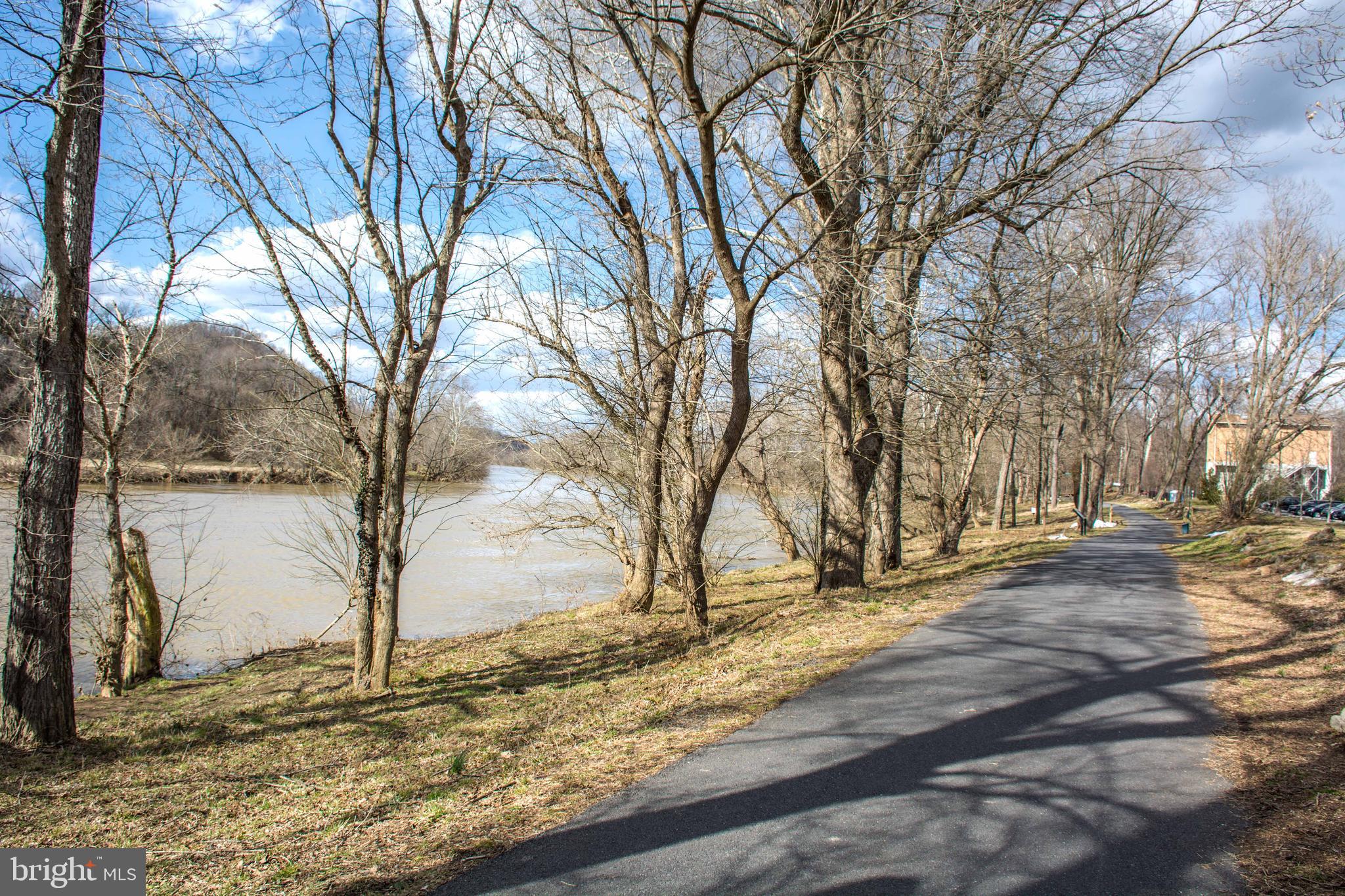 HOLLY HILL - Residential