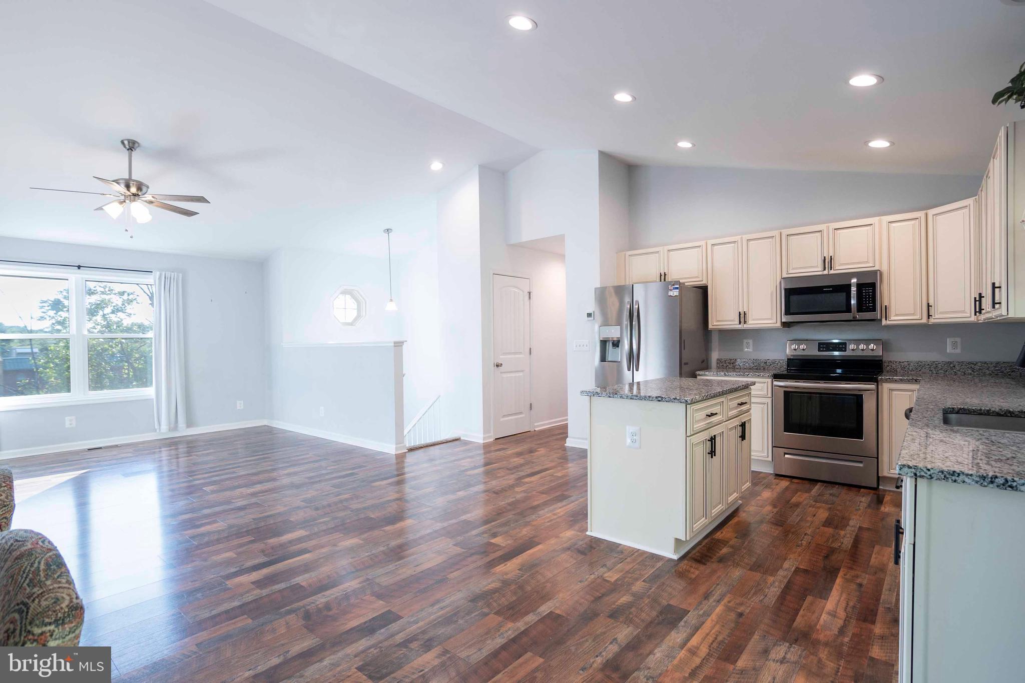 HOLLY HILL - Residential