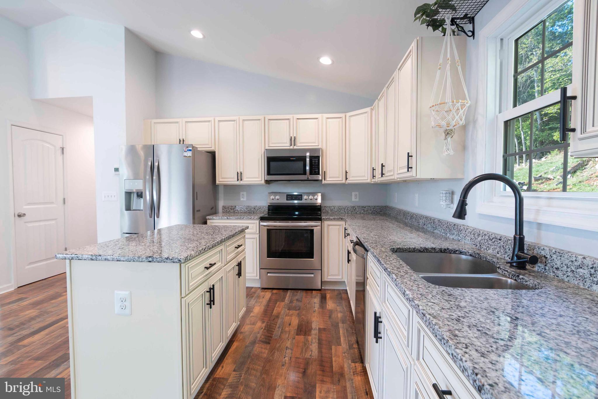 HOLLY HILL - Residential