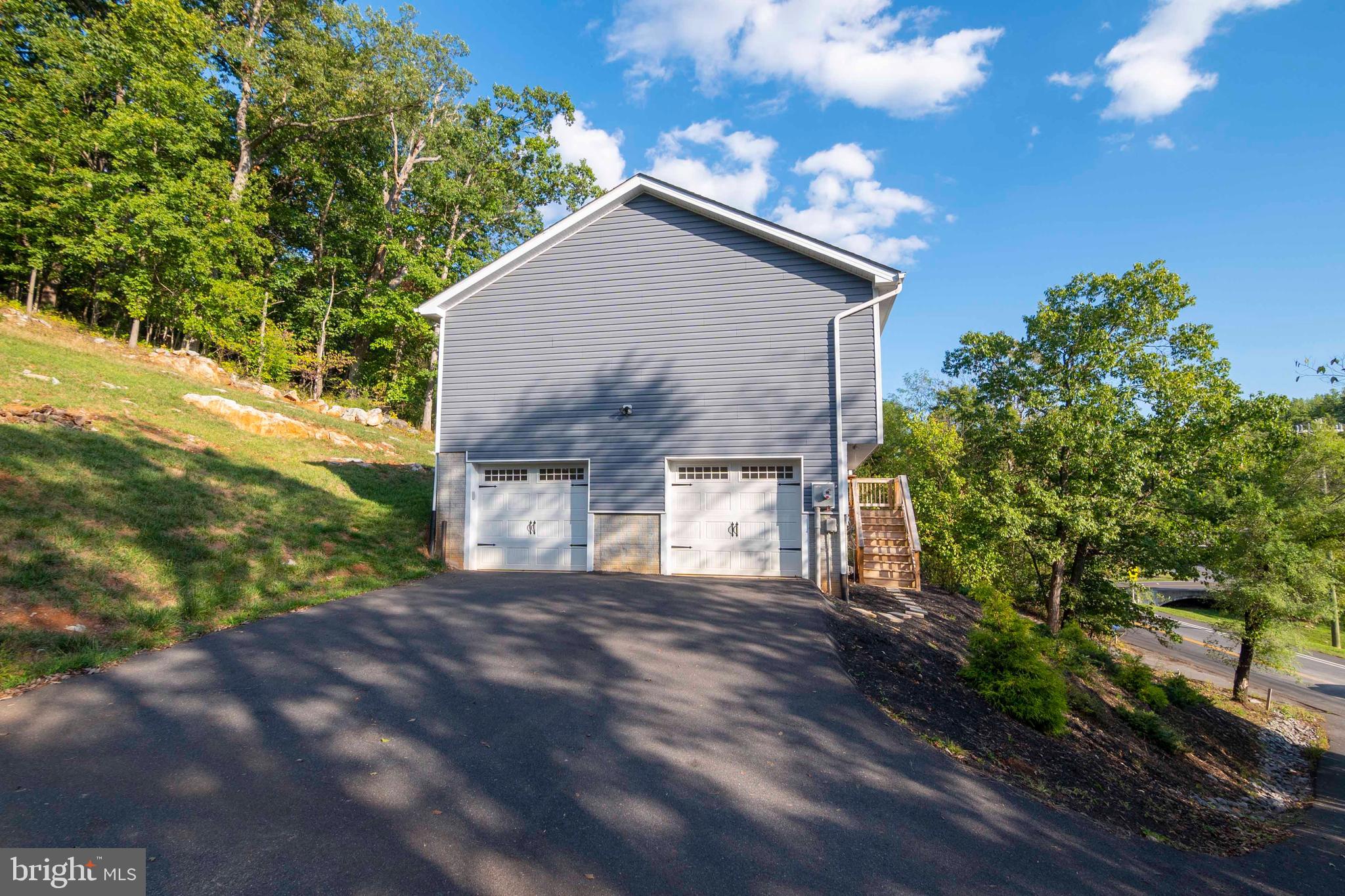 HOLLY HILL - Residential