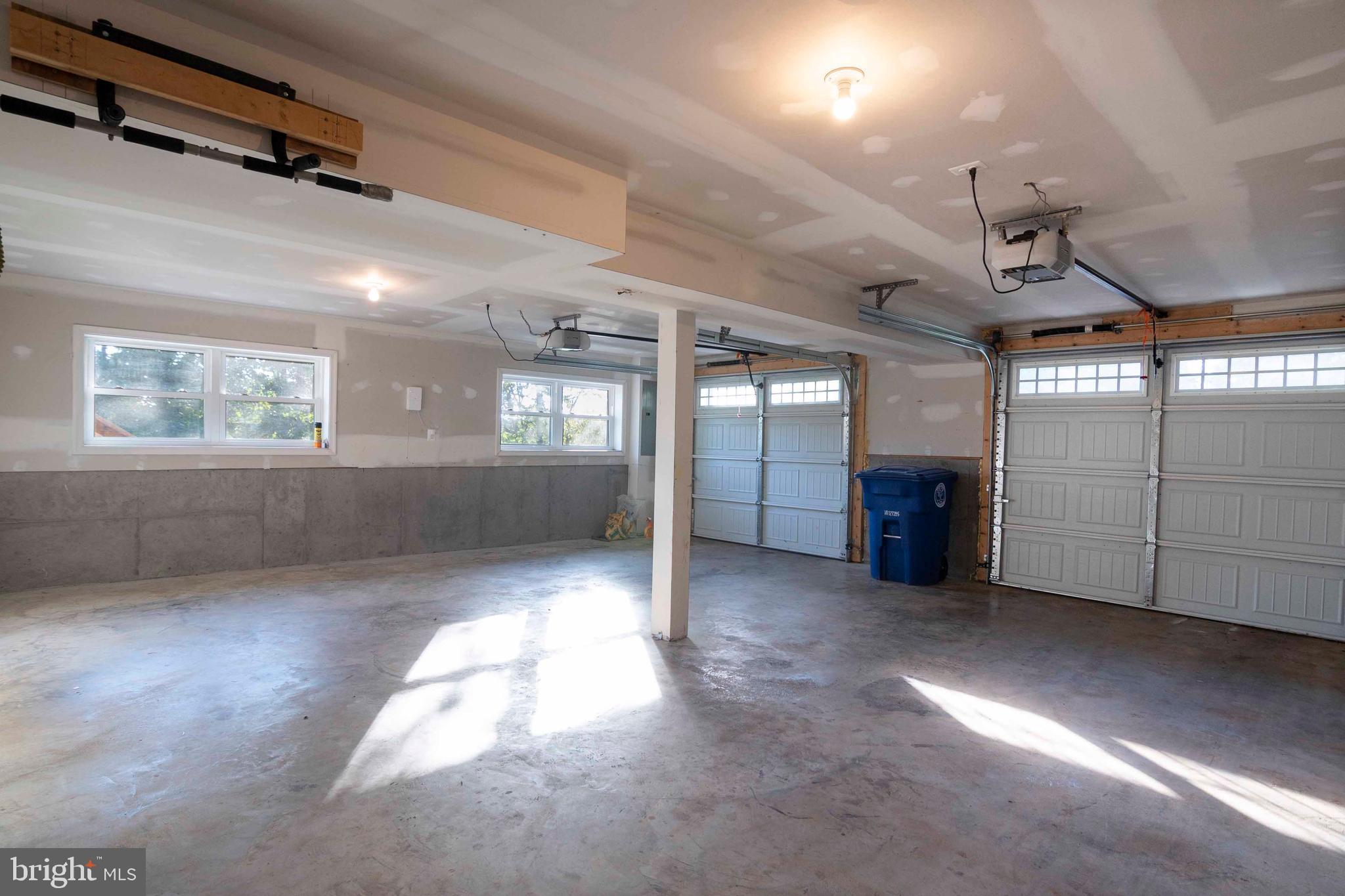 HOLLY HILL - Residential