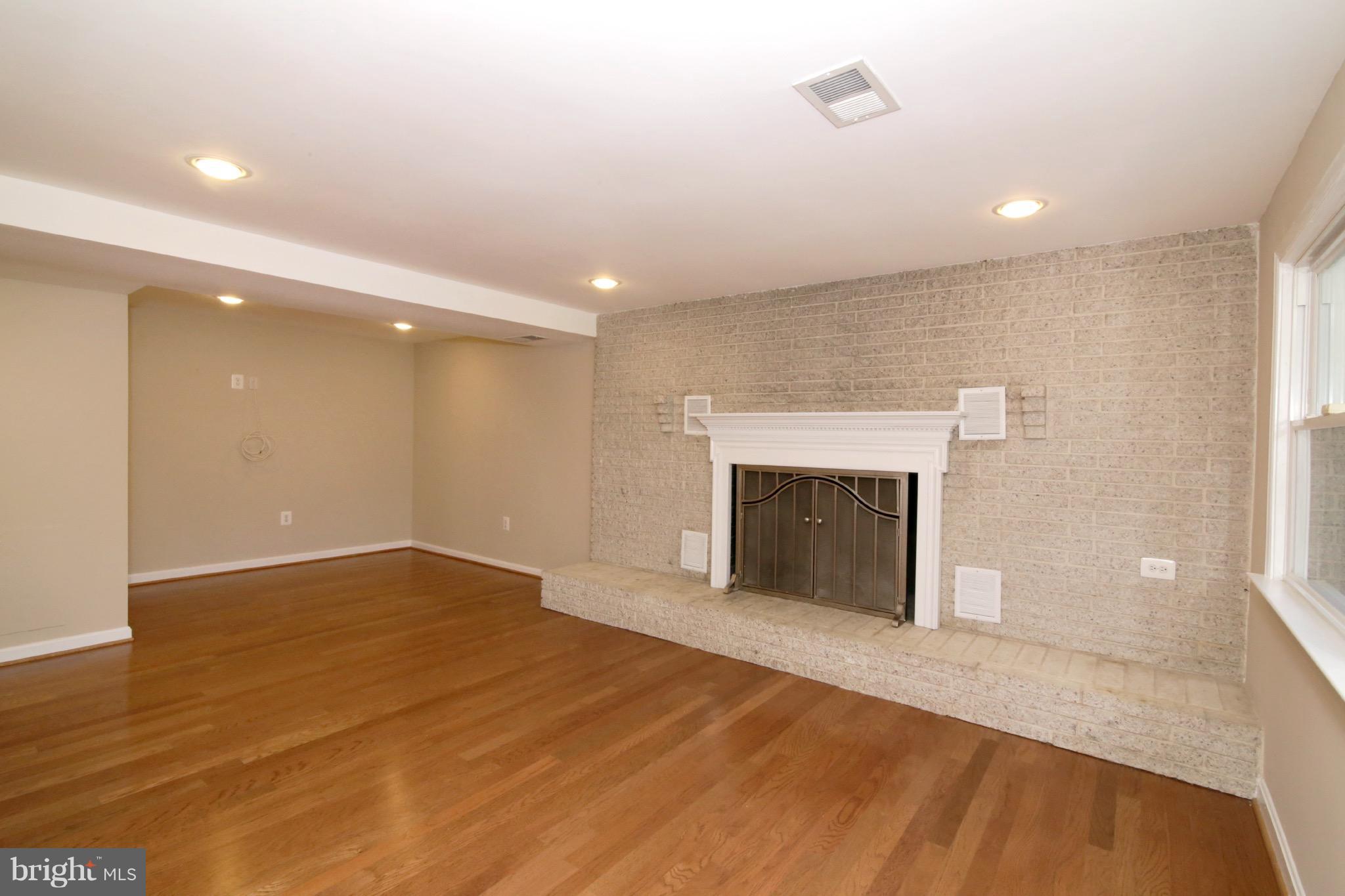 DALE CITY - Residential