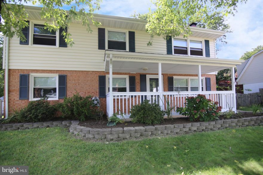 Wow a fabulous home for a fabulous price! Appraised at $325K! You will love the updates in this home! Wood floors & fresh paint throughout. Kitchen features granite counters, S/S appliances & breakfast bar. Dining Room w/ walkout to a BRAND NEW deck & huge, fully-fenced back yard w/ 2 storage sheds. Enjoy the cozy fireplace in Rec/Family Room, plus updated four Bedrooms & three full Bathrooms.