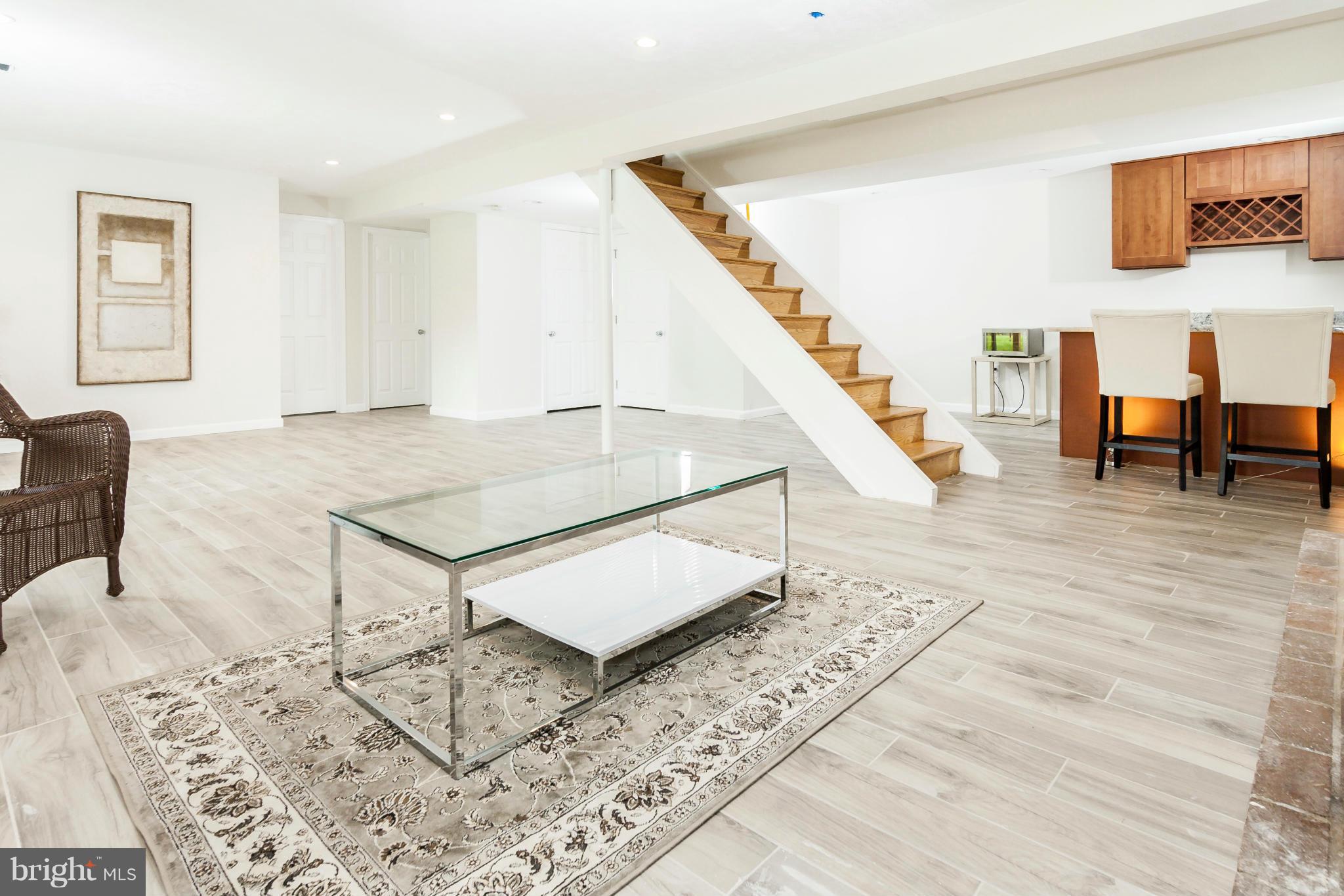 WADE-MAR ESTATES - Residential