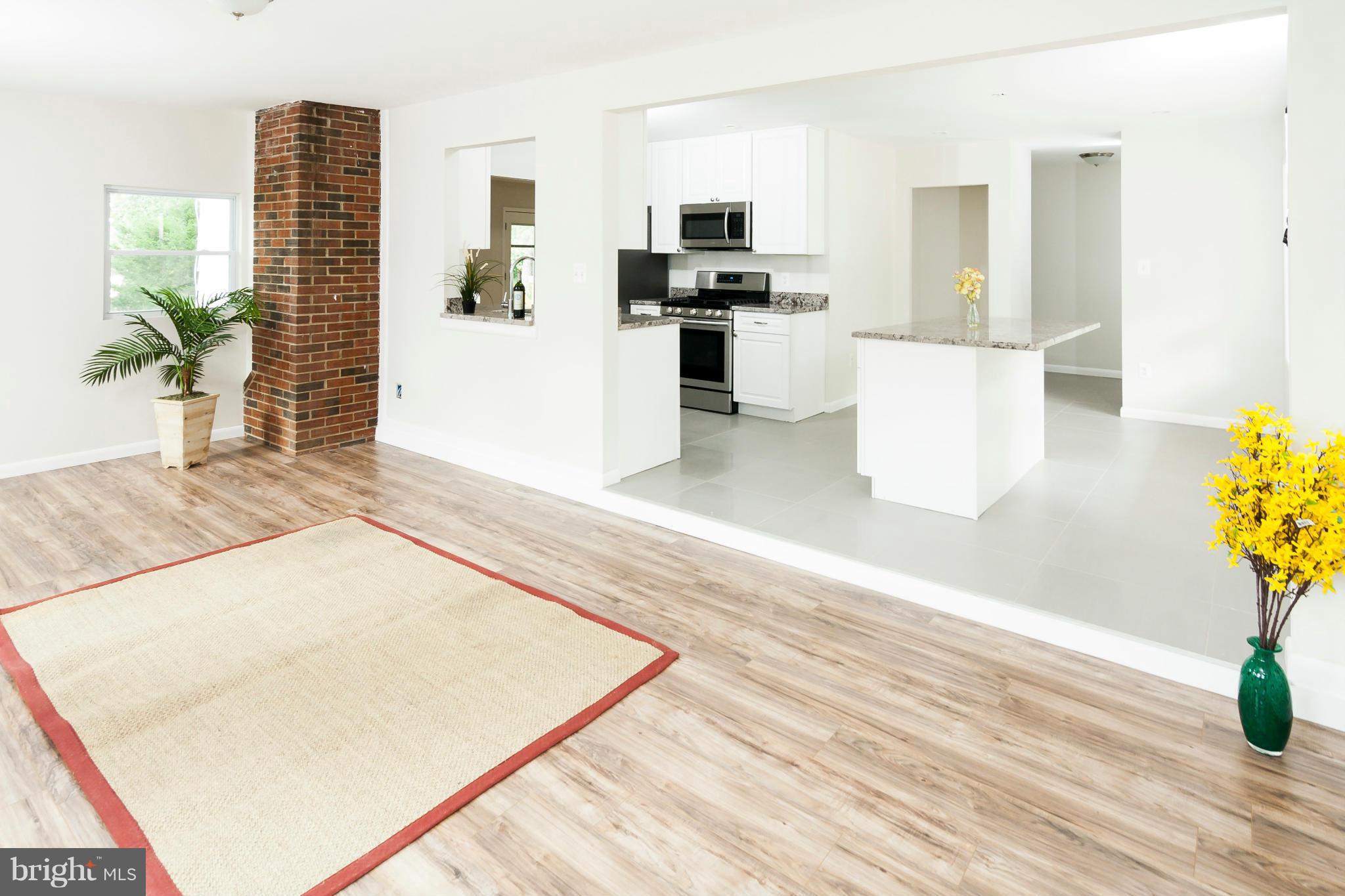 WADE-MAR ESTATES - Residential