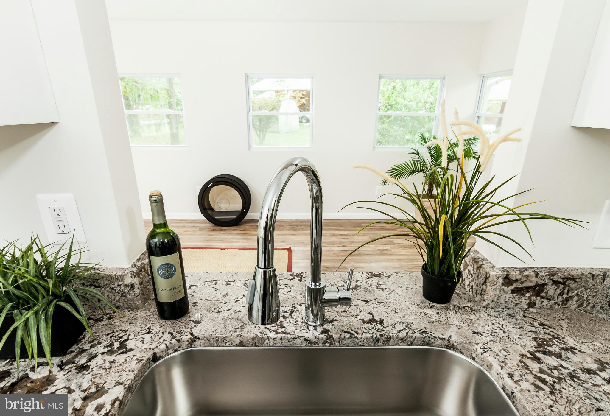 WADE-MAR ESTATES - Residential