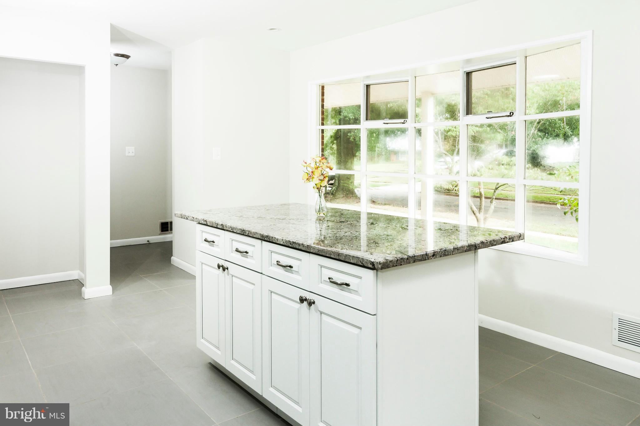 WADE-MAR ESTATES - Residential