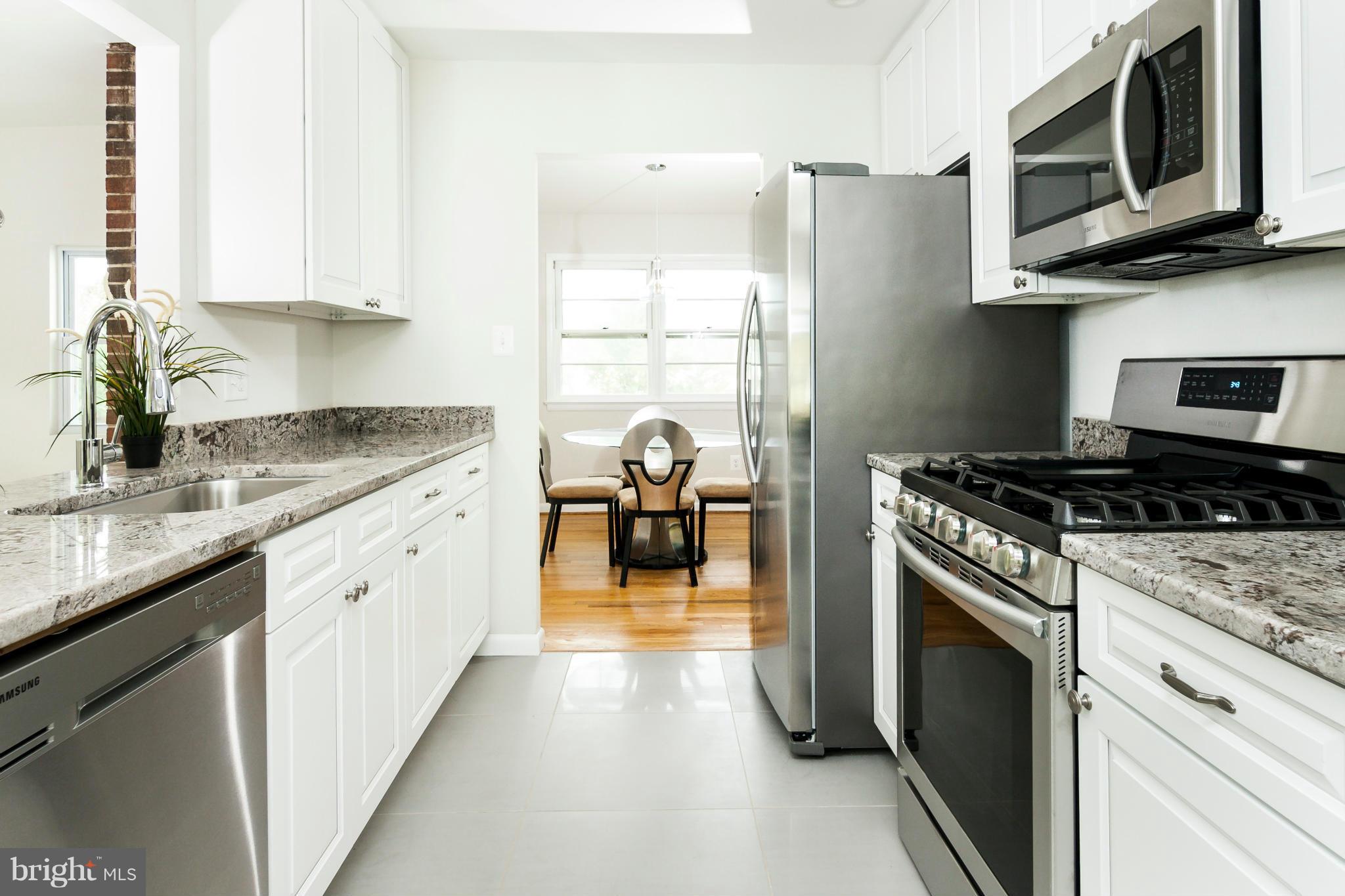 WADE-MAR ESTATES - Residential