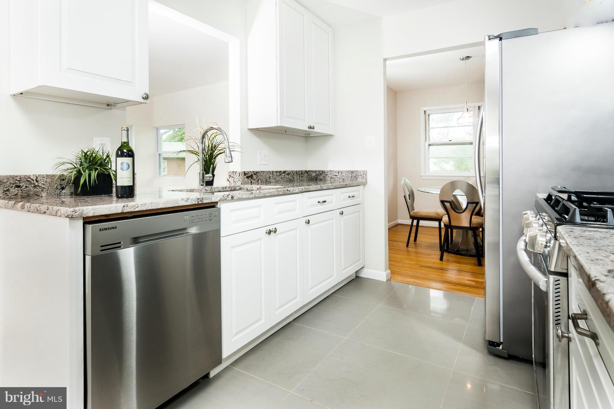 WADE-MAR ESTATES - Residential