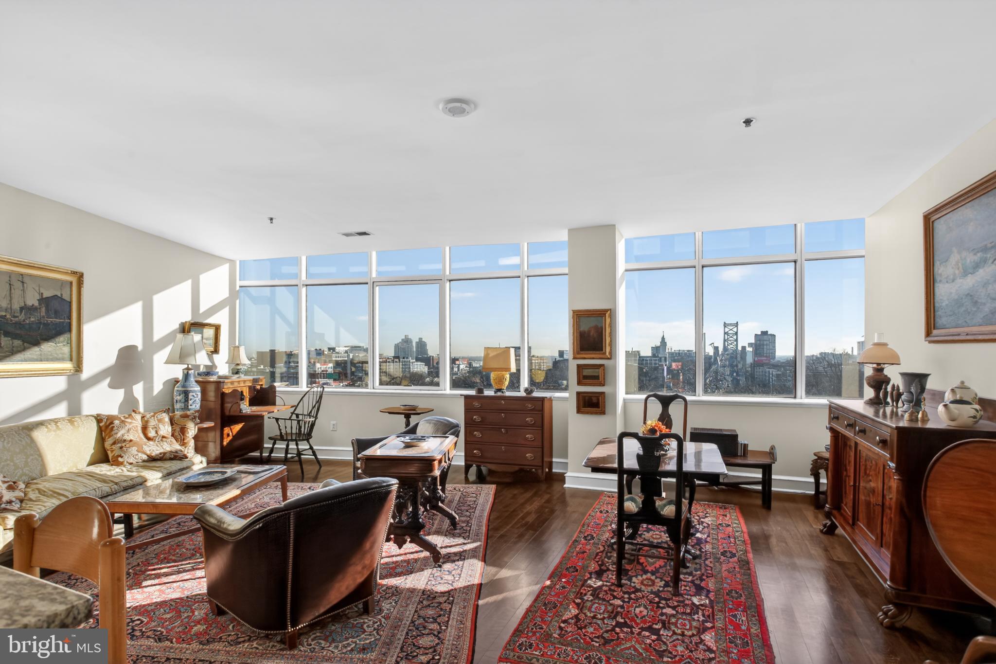 201-59 N 8TH STREET 713