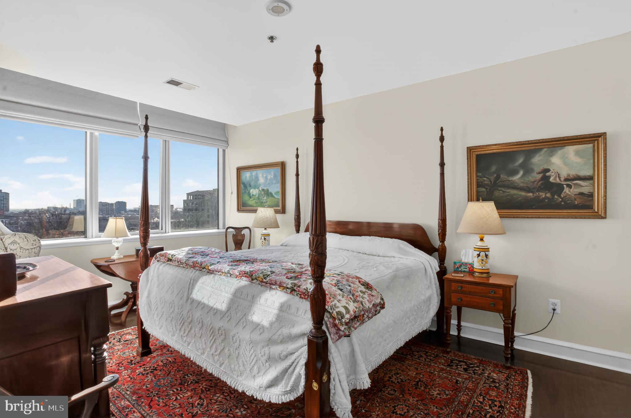 OLD CITY - Residential