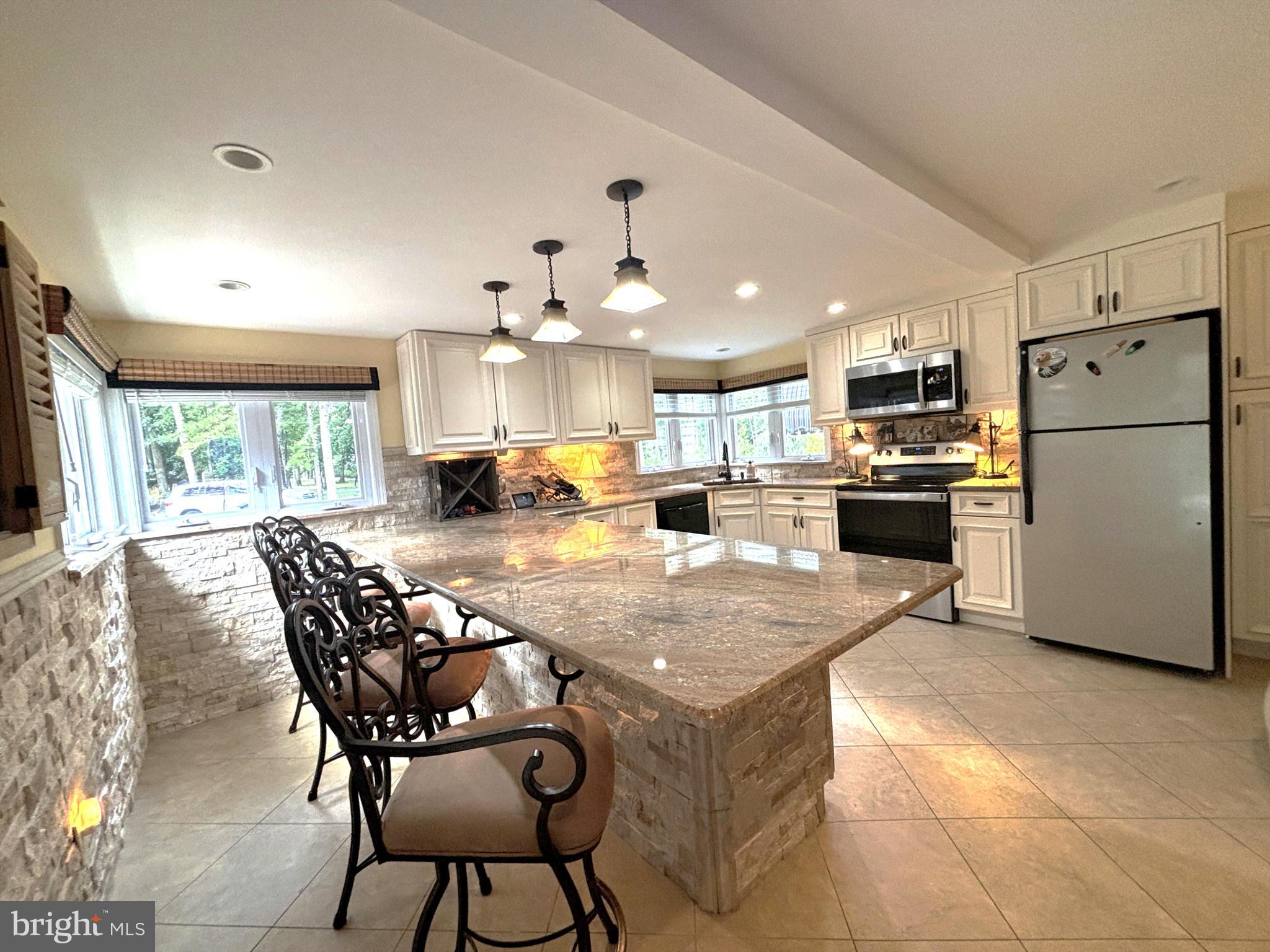 253 HOPEWELL ROAD