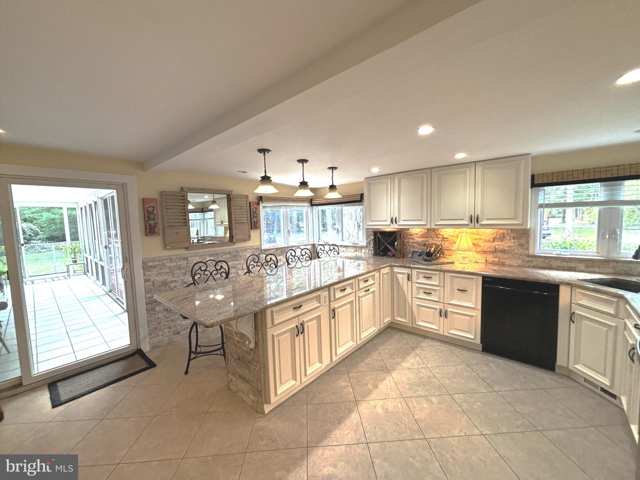 253 HOPEWELL ROAD