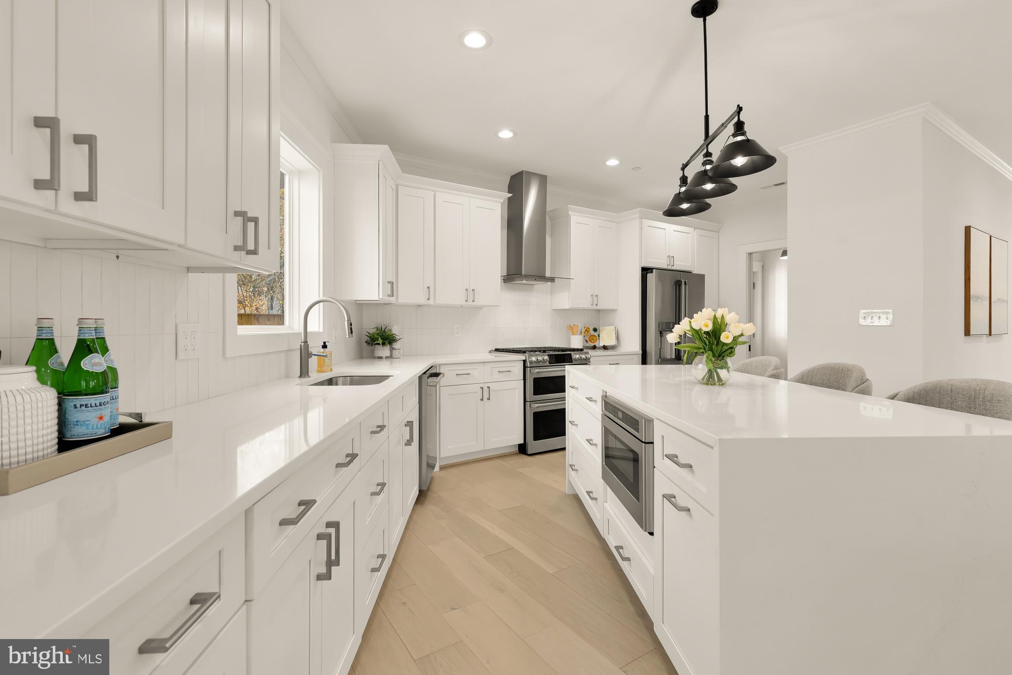 ROCK CREEK PALISADES - Residential