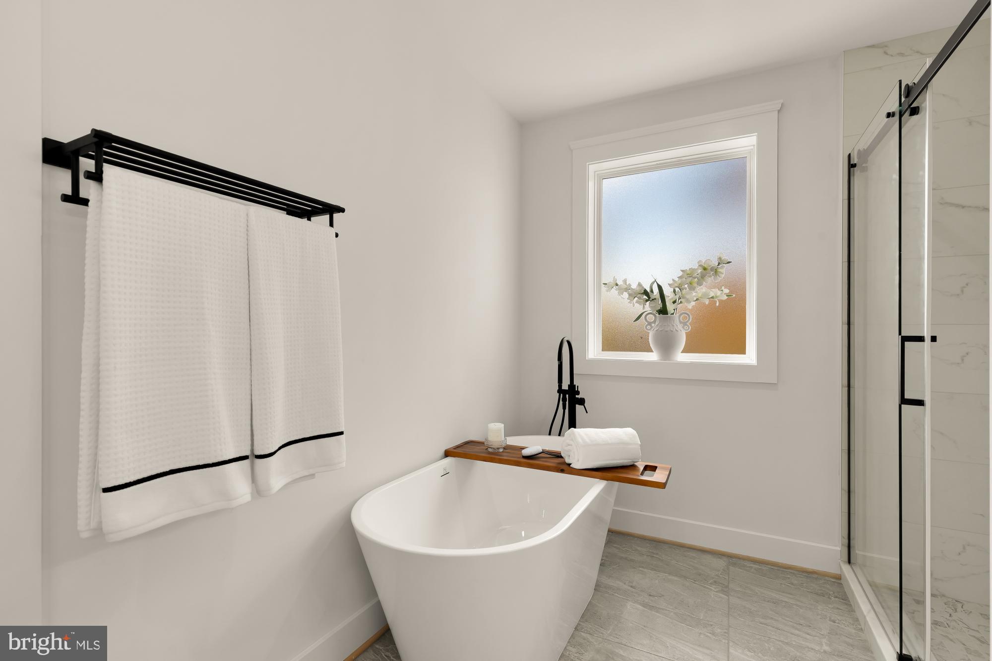 ROCK CREEK PALISADES - Residential