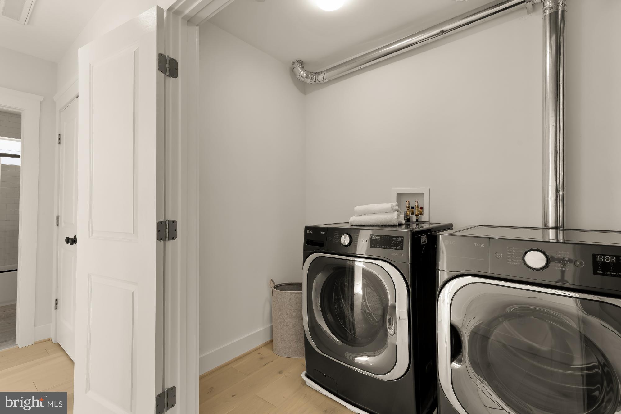 ROCK CREEK PALISADES - Residential