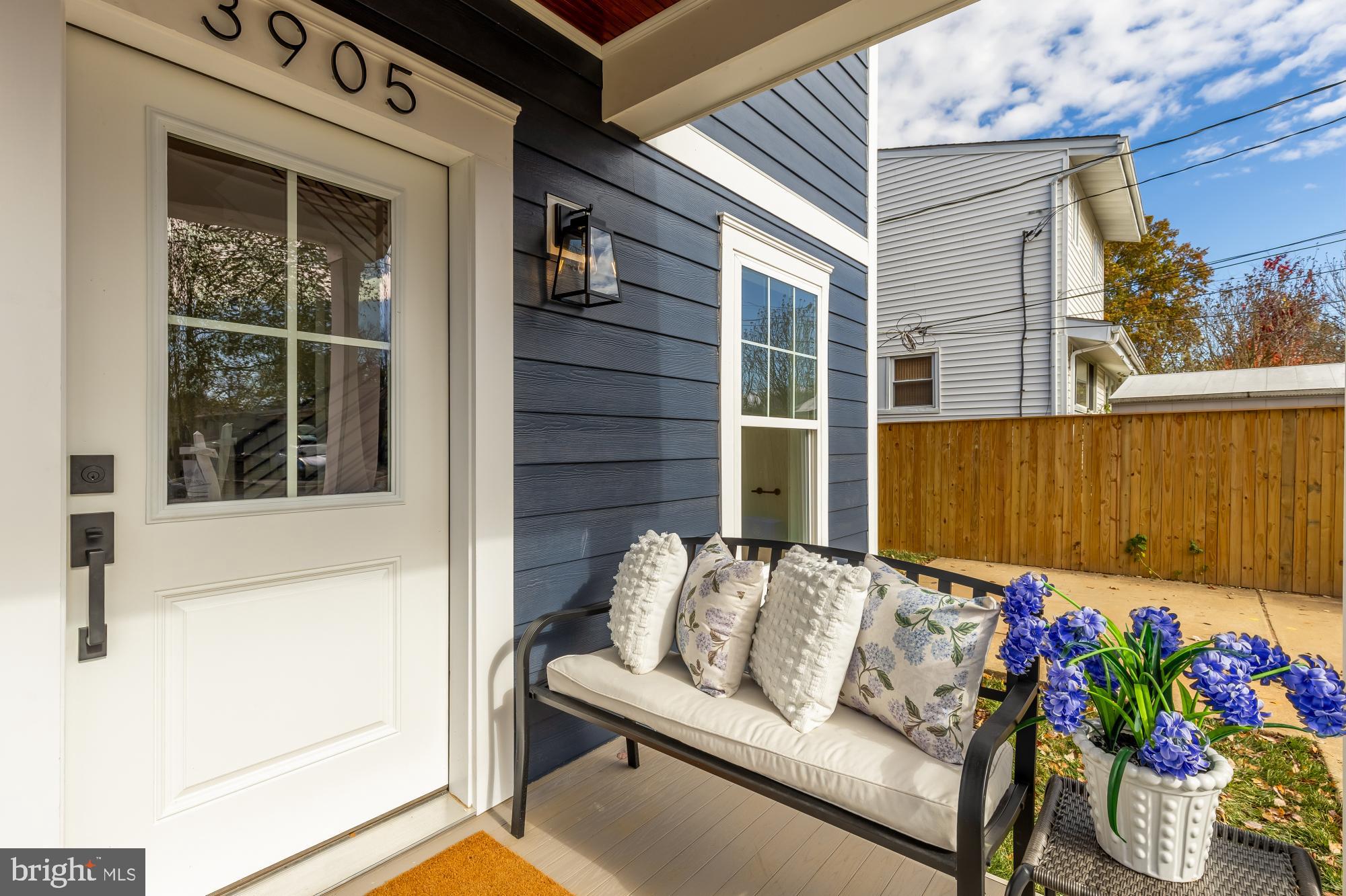 ROCK CREEK PALISADES - Residential