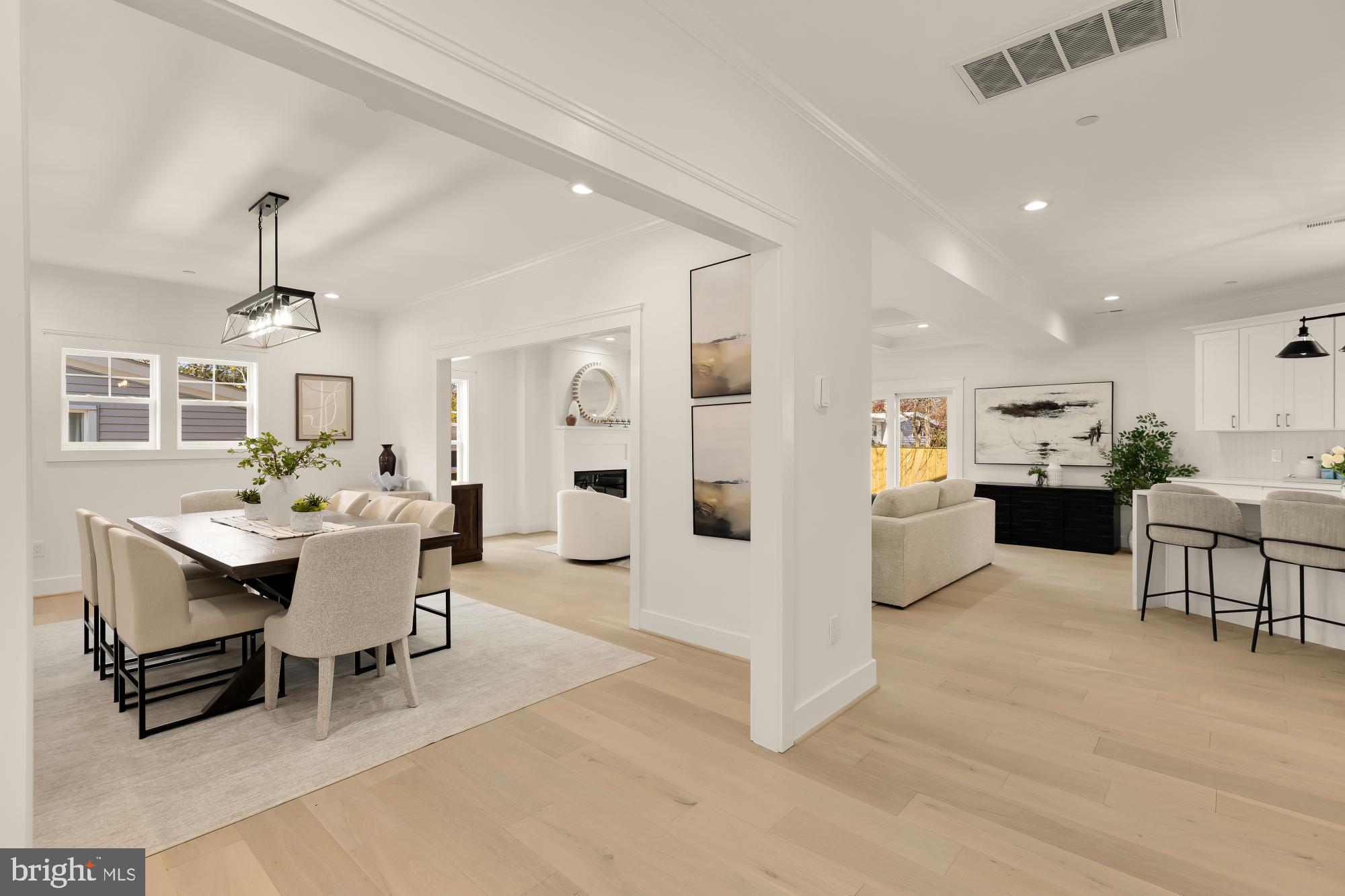 ROCK CREEK PALISADES - Residential