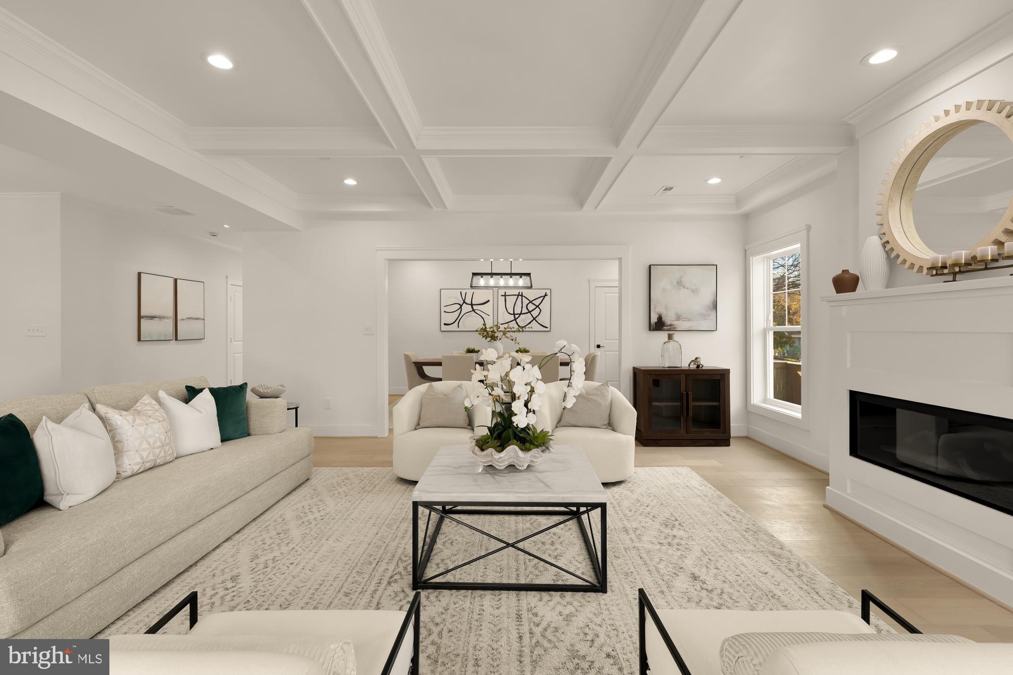 ROCK CREEK PALISADES - Residential