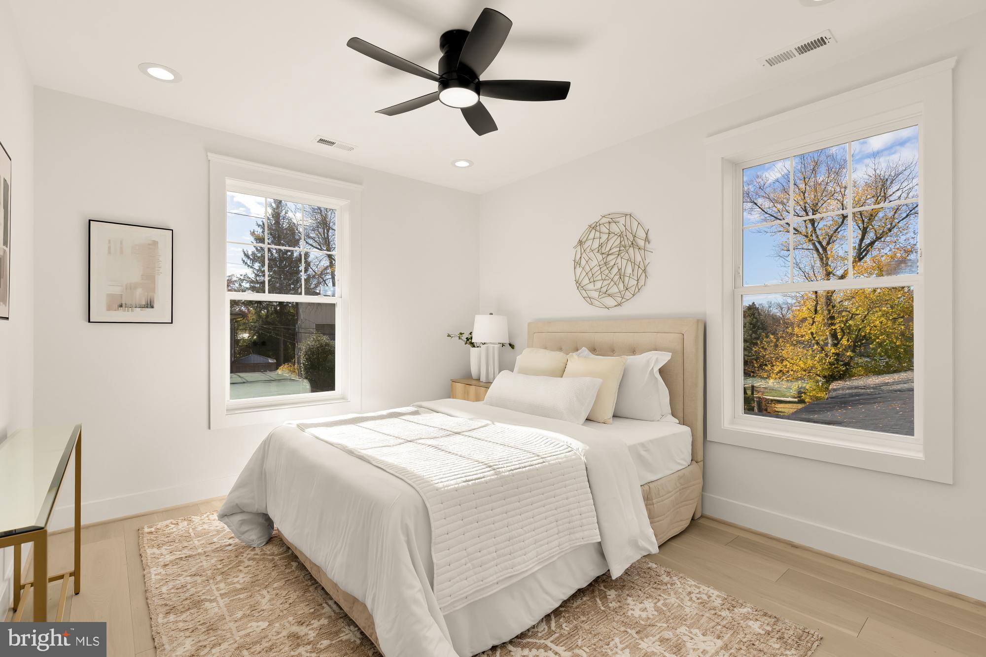 ROCK CREEK PALISADES - Residential