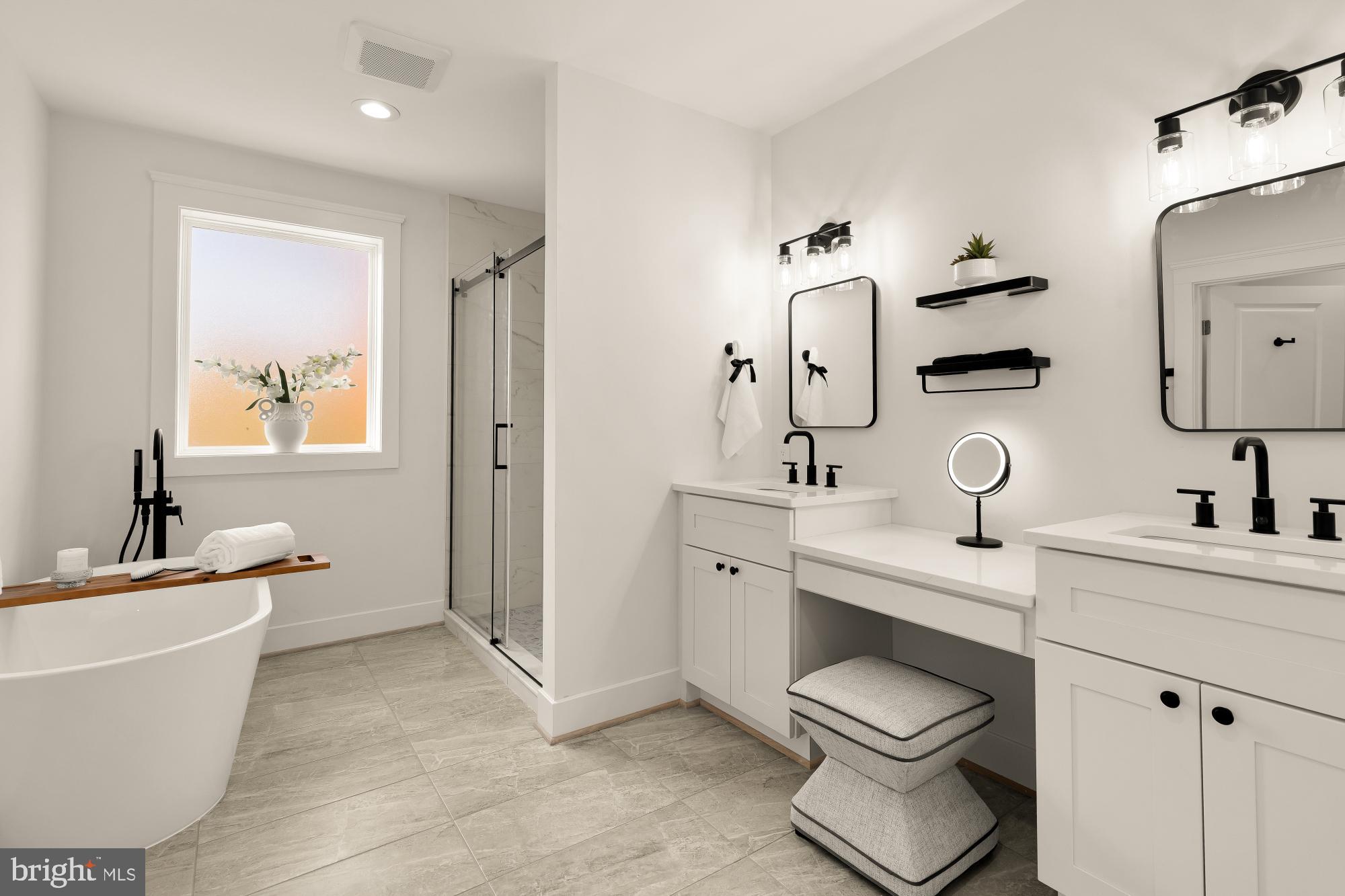 ROCK CREEK PALISADES - Residential