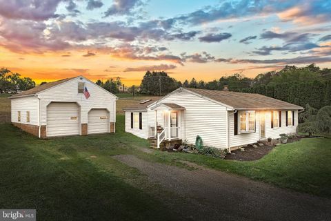 1302 DELTA ROAD RED LION PA 17356