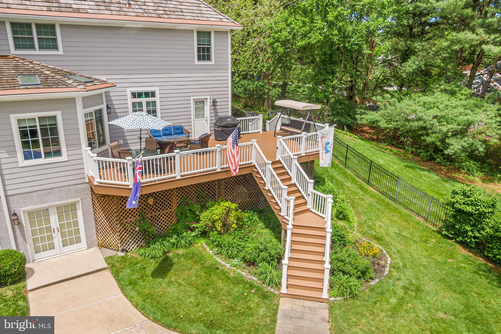 DEER POINTE - Residential