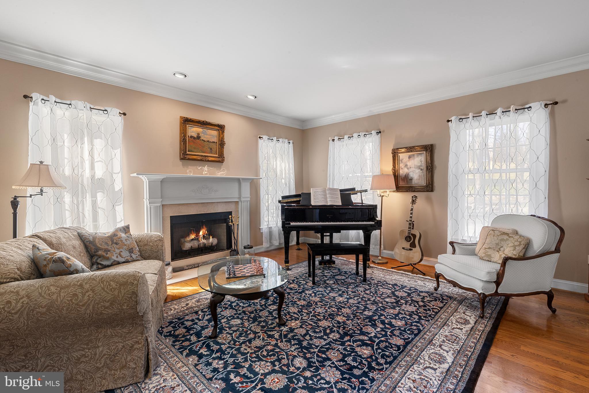 DEER POINTE - Residential