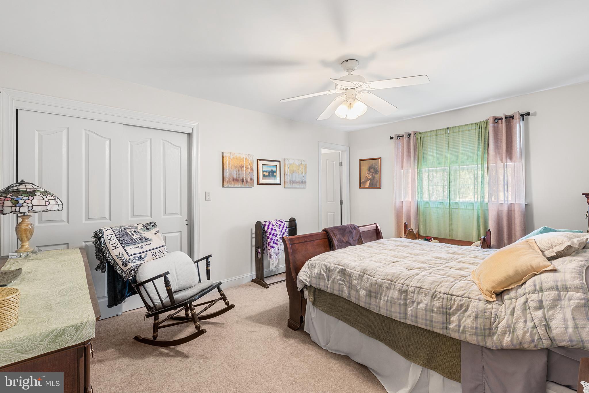 DEER POINTE - Residential