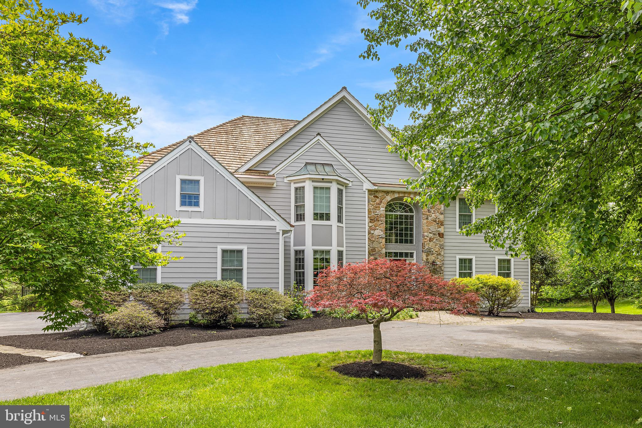 DEER POINTE - Residential