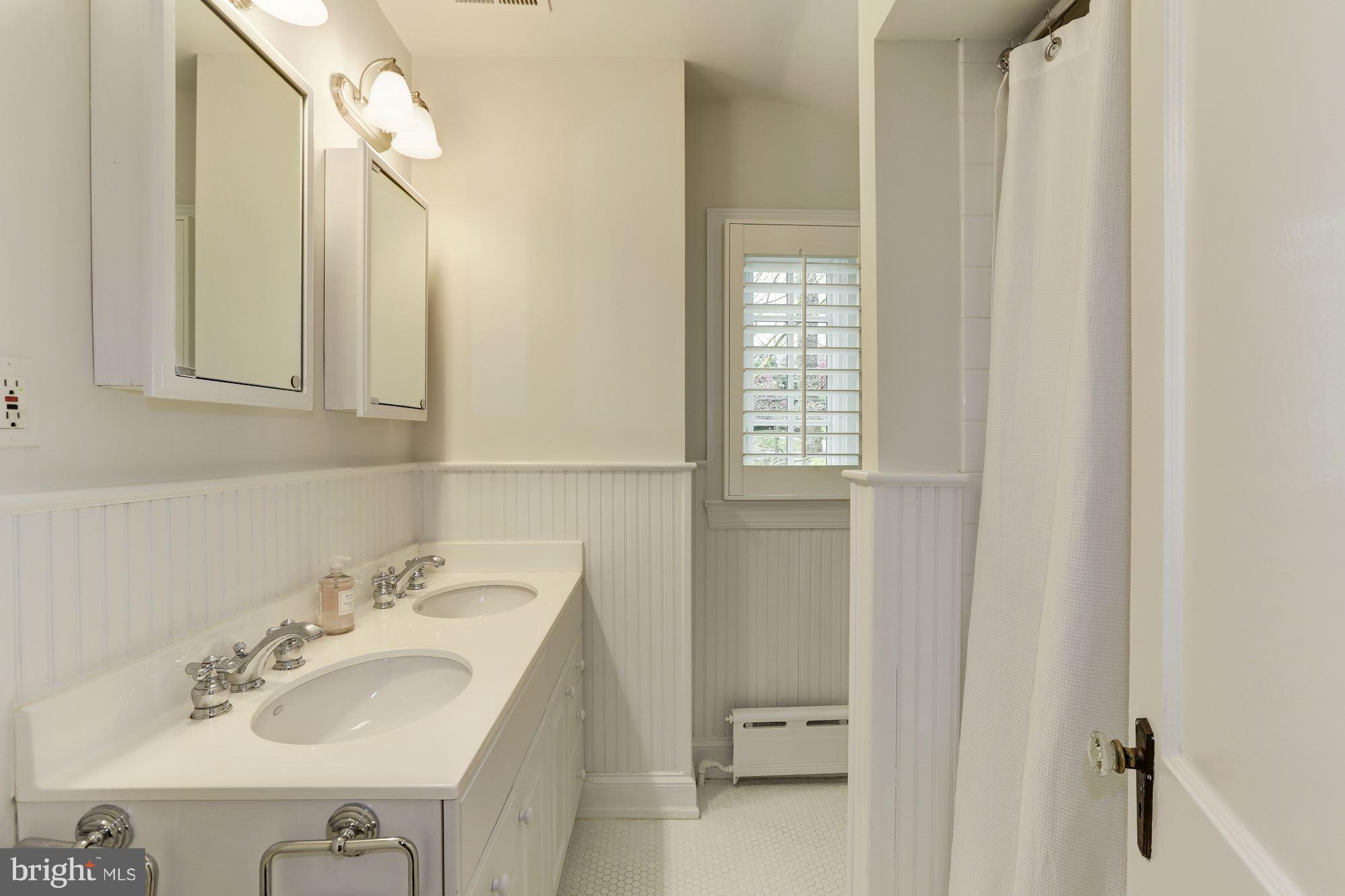 ROLLINGWOOD - Residential