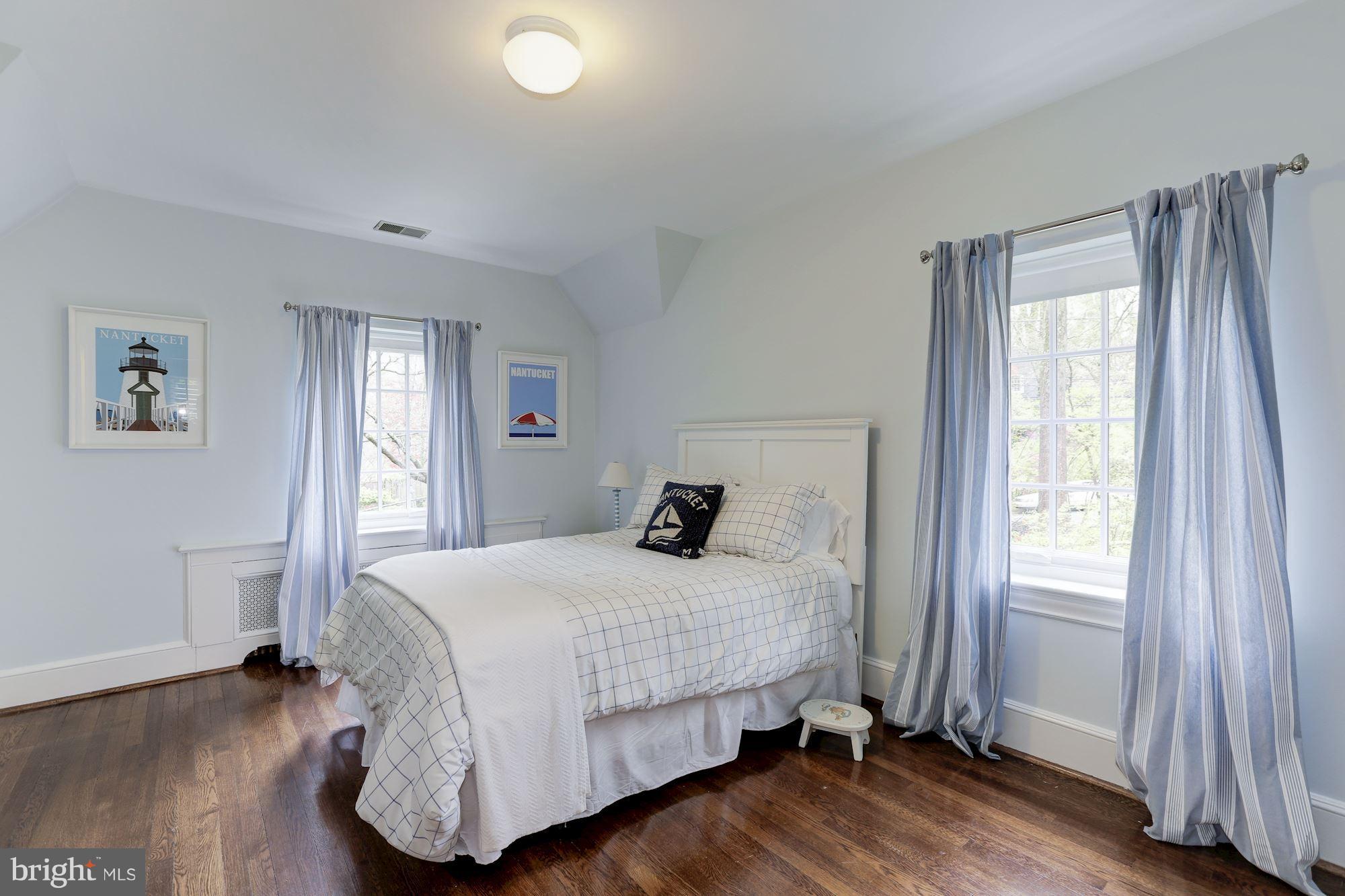 ROLLINGWOOD - Residential