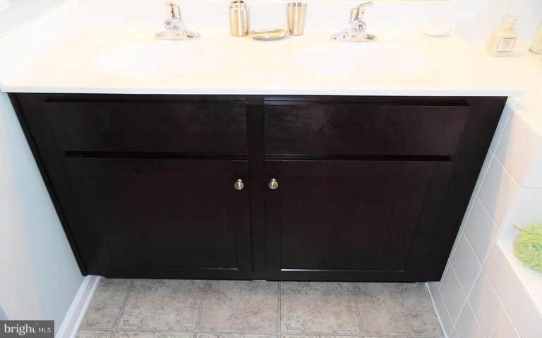 STONEBROOK VILLAGE - Residential