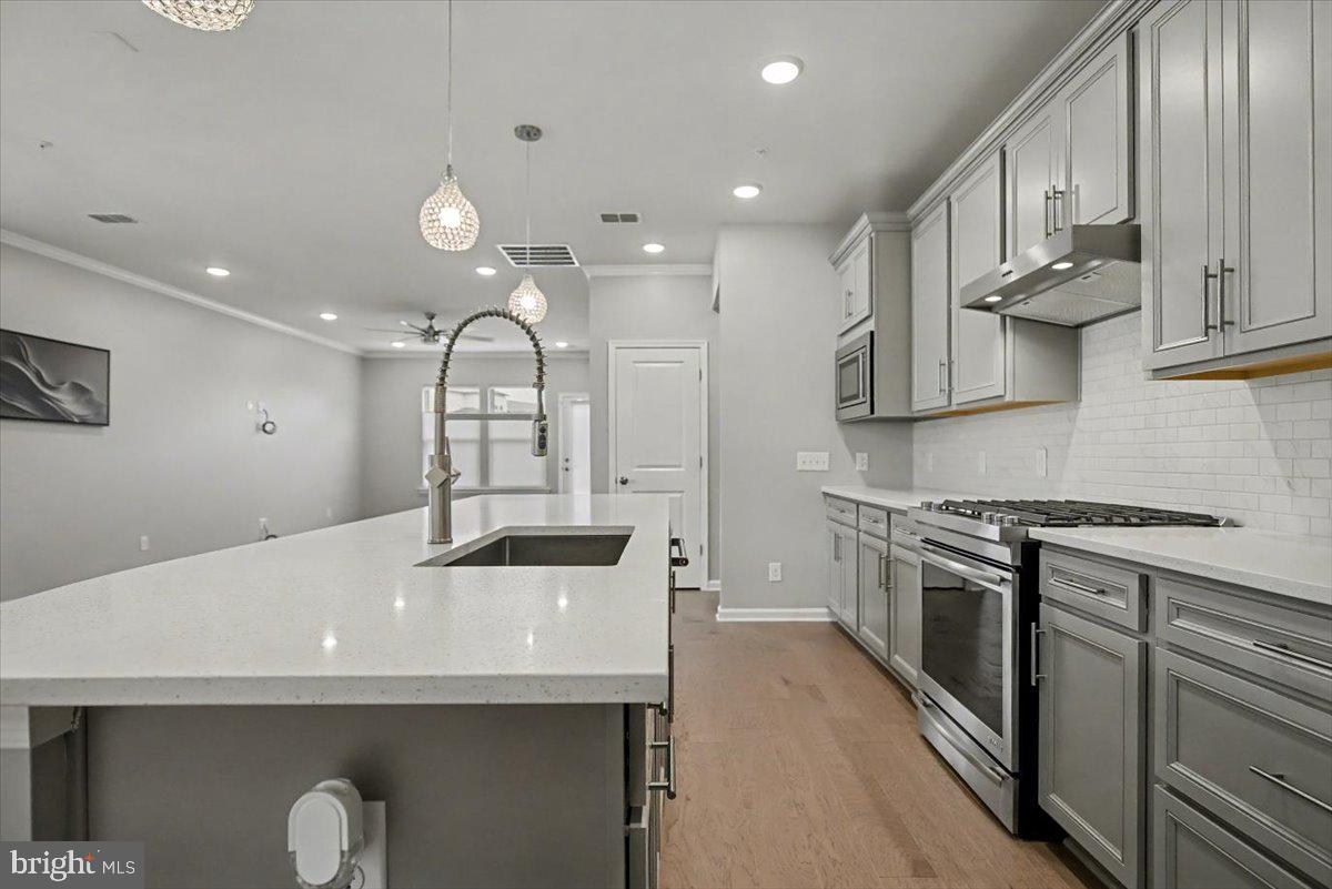 DEL WEBB NORTH PENN - Residential