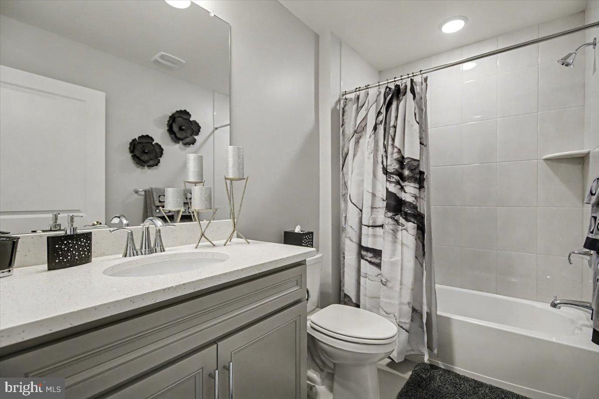 DEL WEBB NORTH PENN - Residential