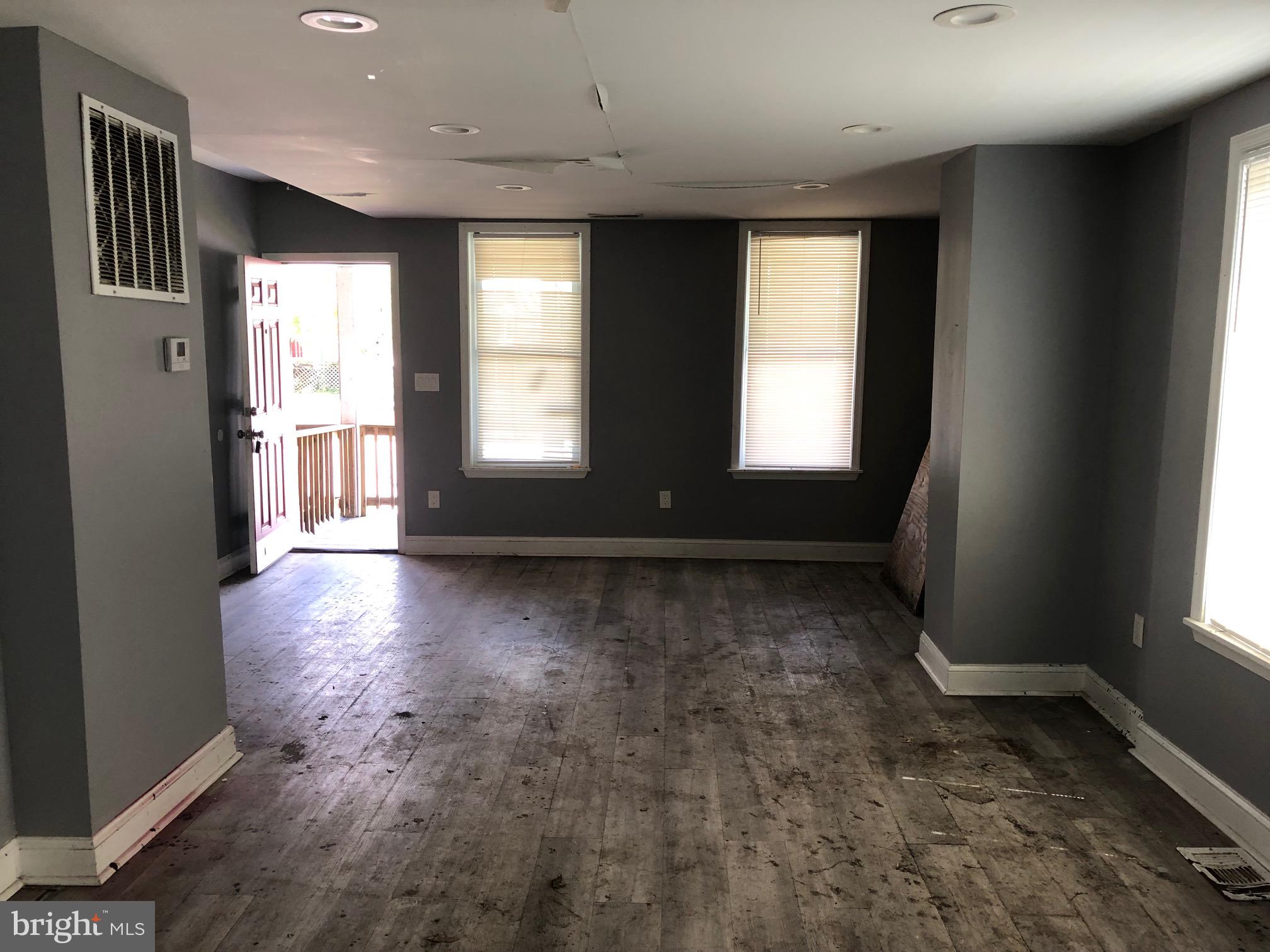 ARLINGTON - Residential