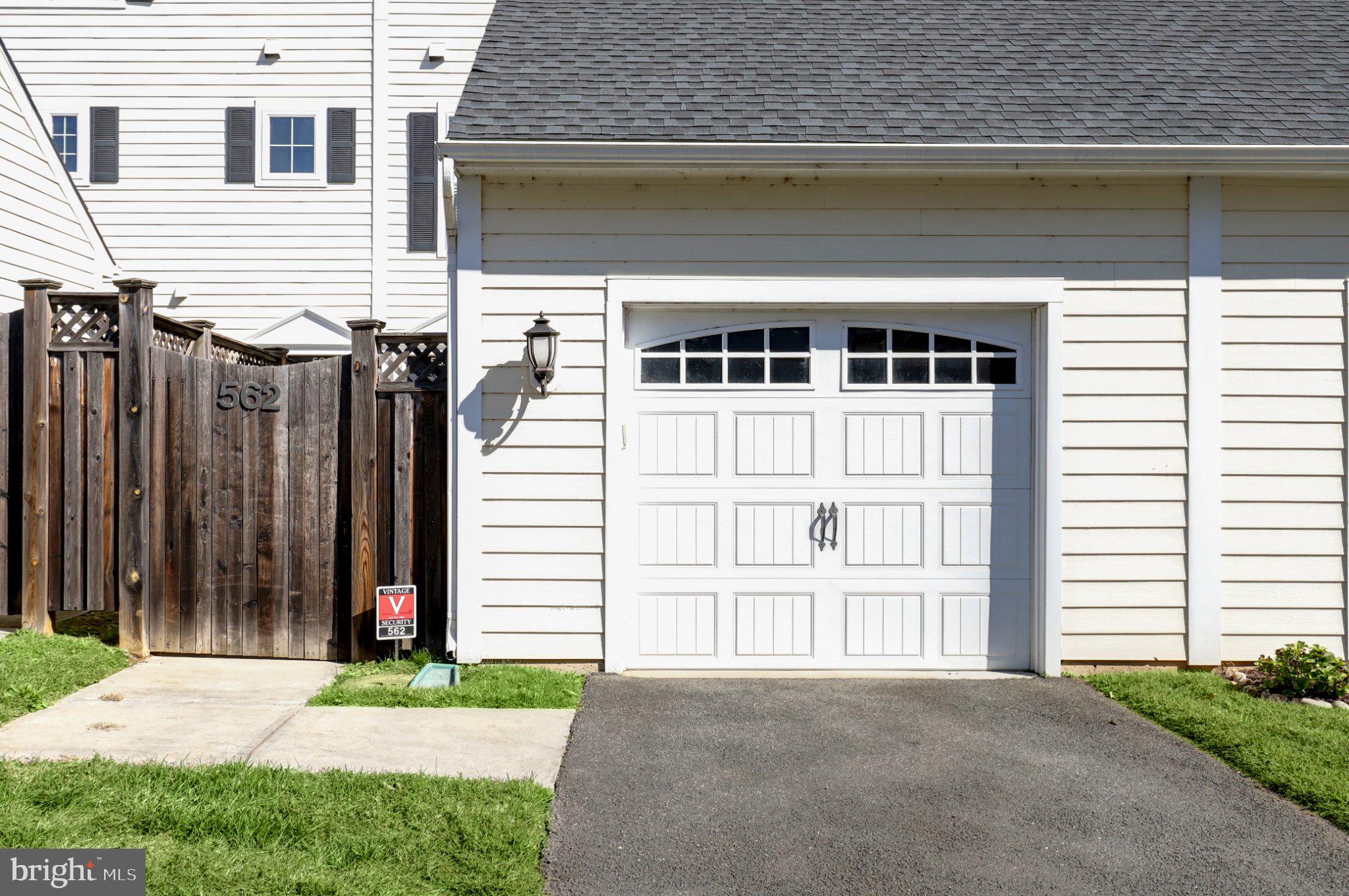 562 MARINA LANDING LANE 7