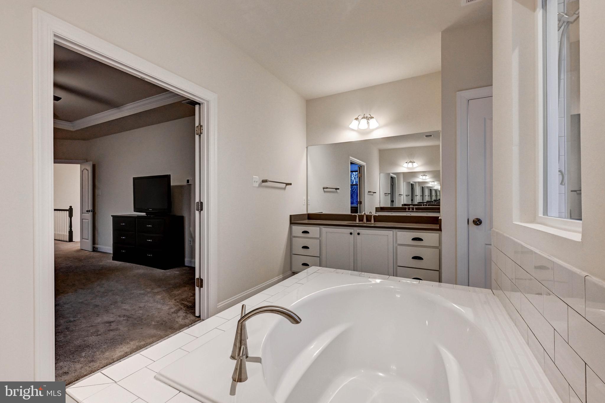 SHELLEYS FIELDS - Residential