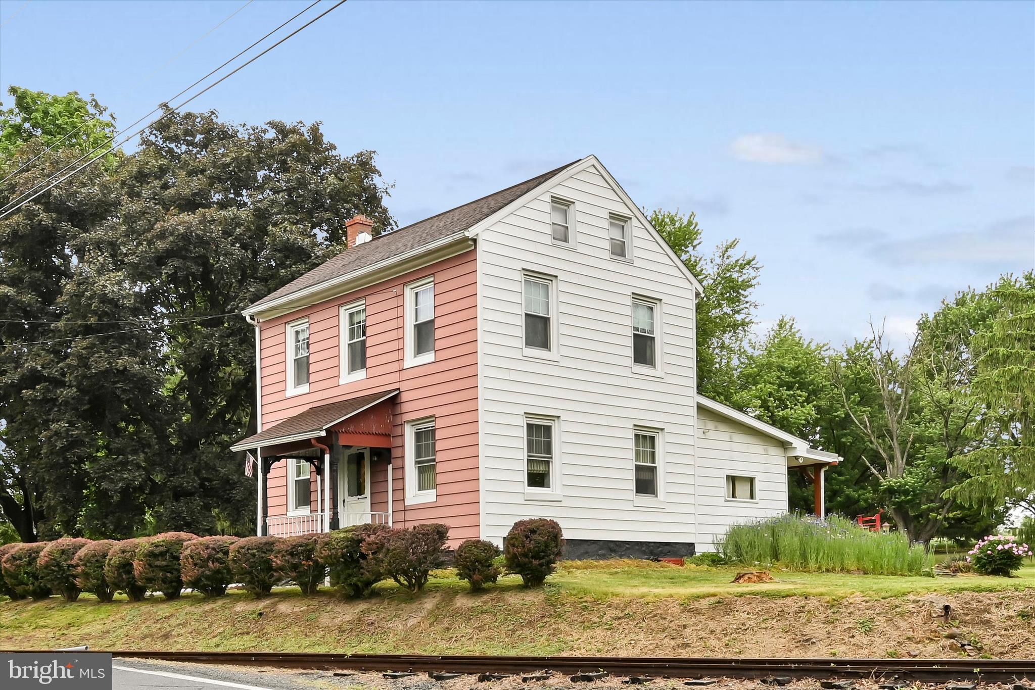 809 WATER STREET