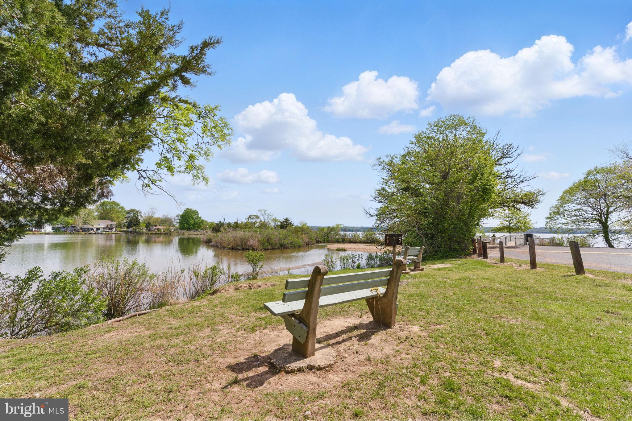 GOLDEN BEACH - Residential