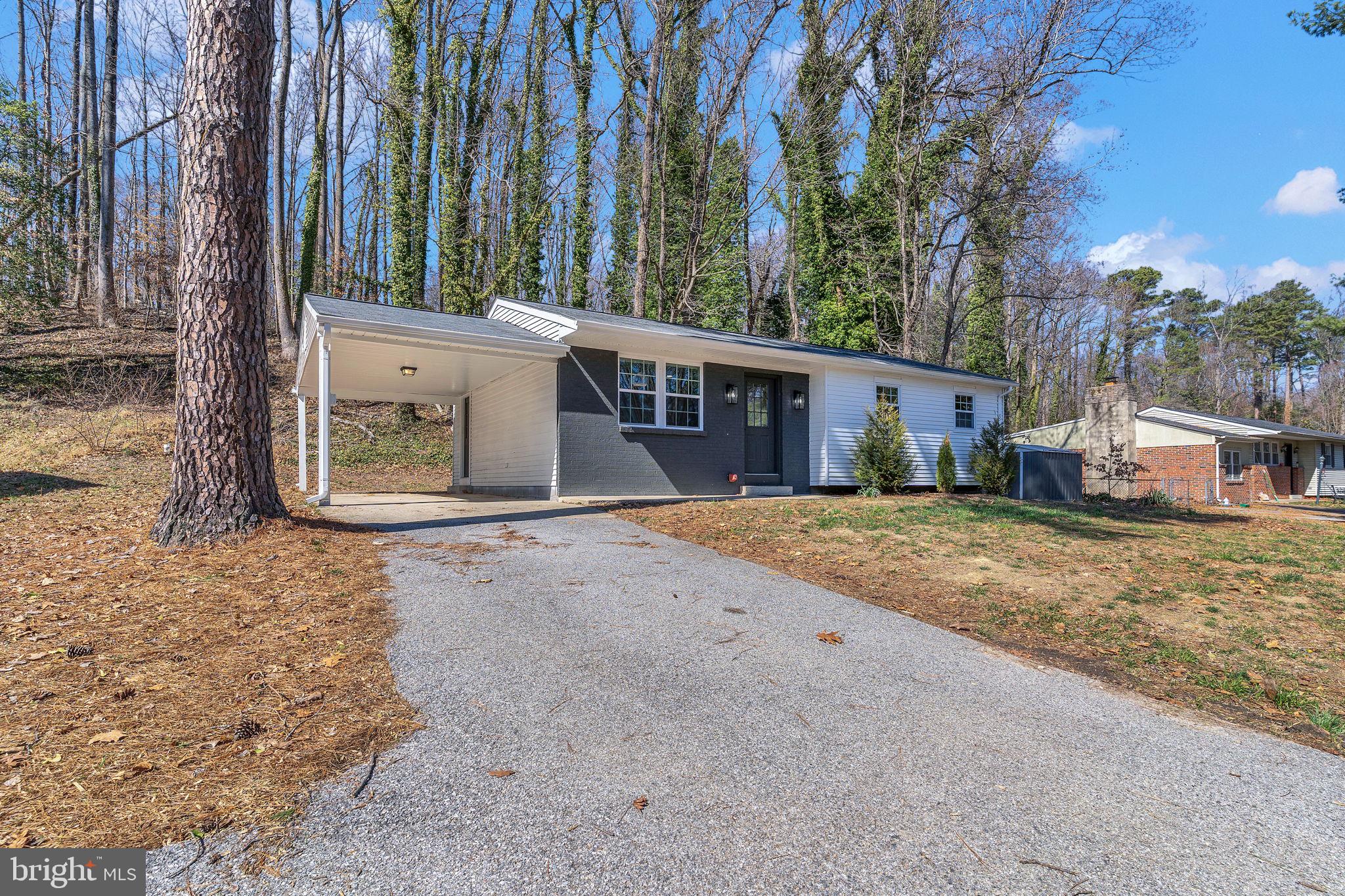 GOLDEN BEACH - Residential