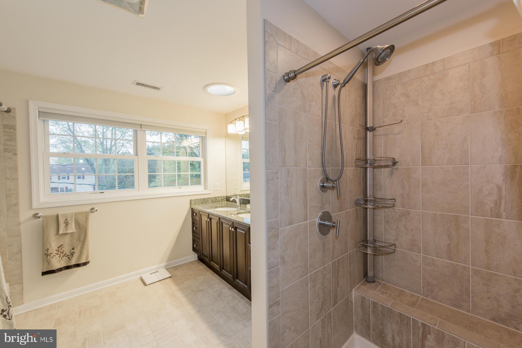 VALLEY MEDE - Residential