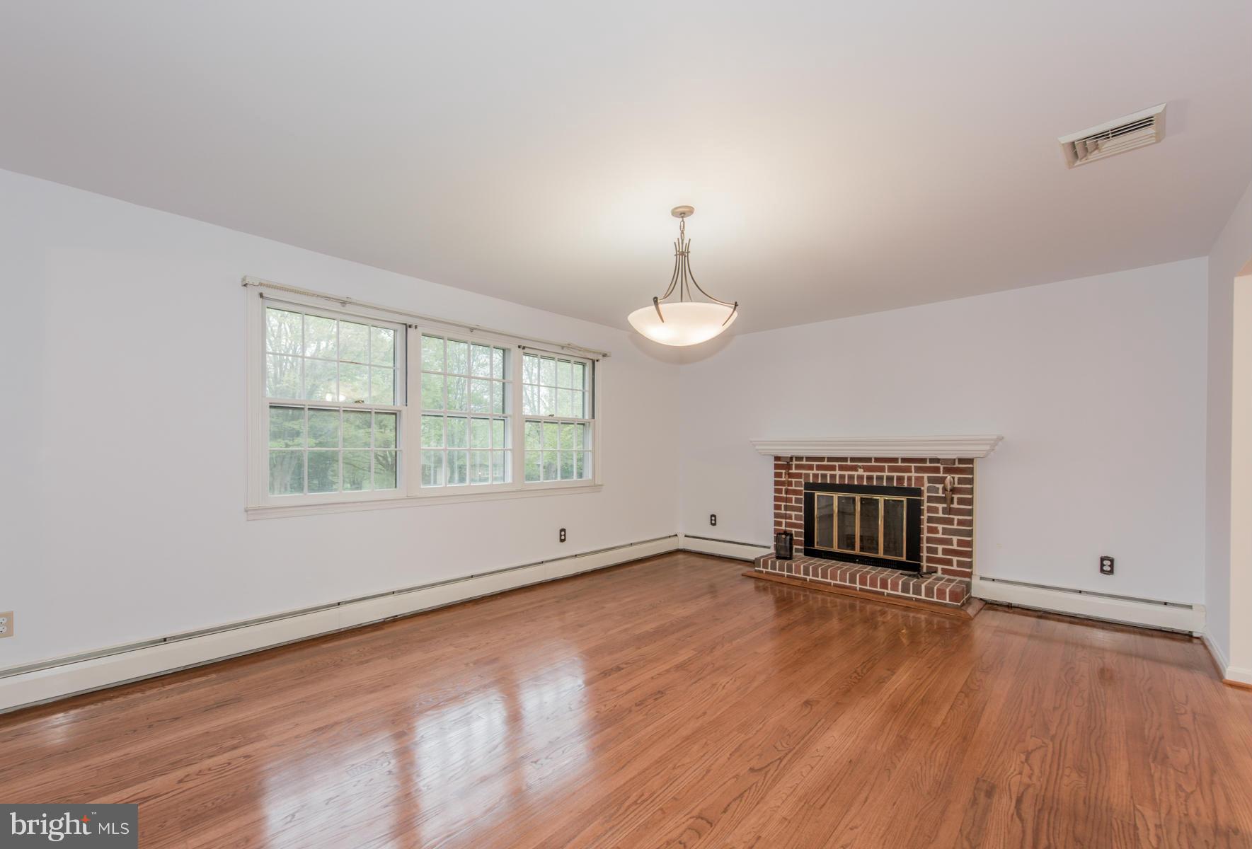 VALLEY MEDE - Residential