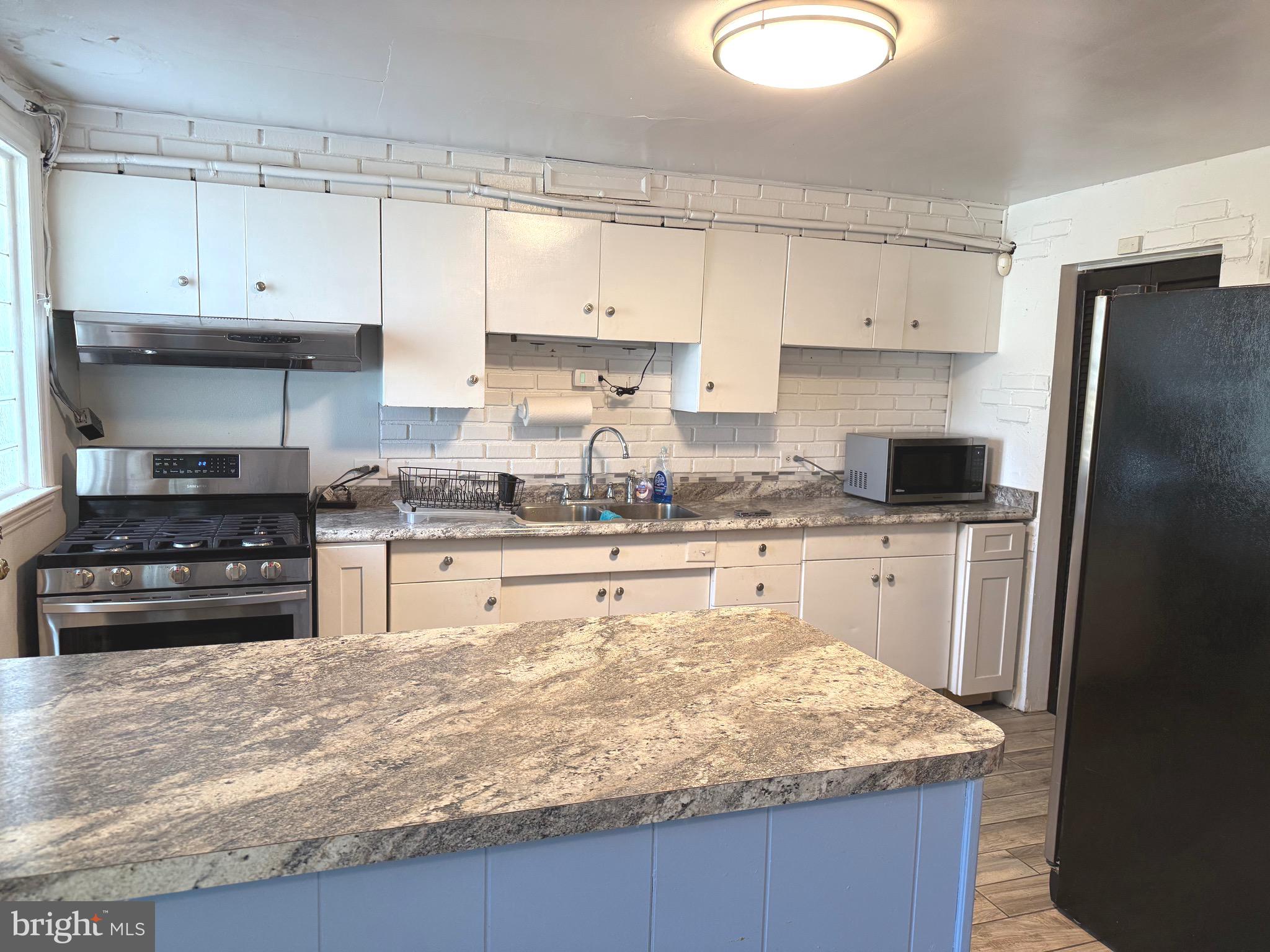 EDMONDSON HEIGHTS - Residential